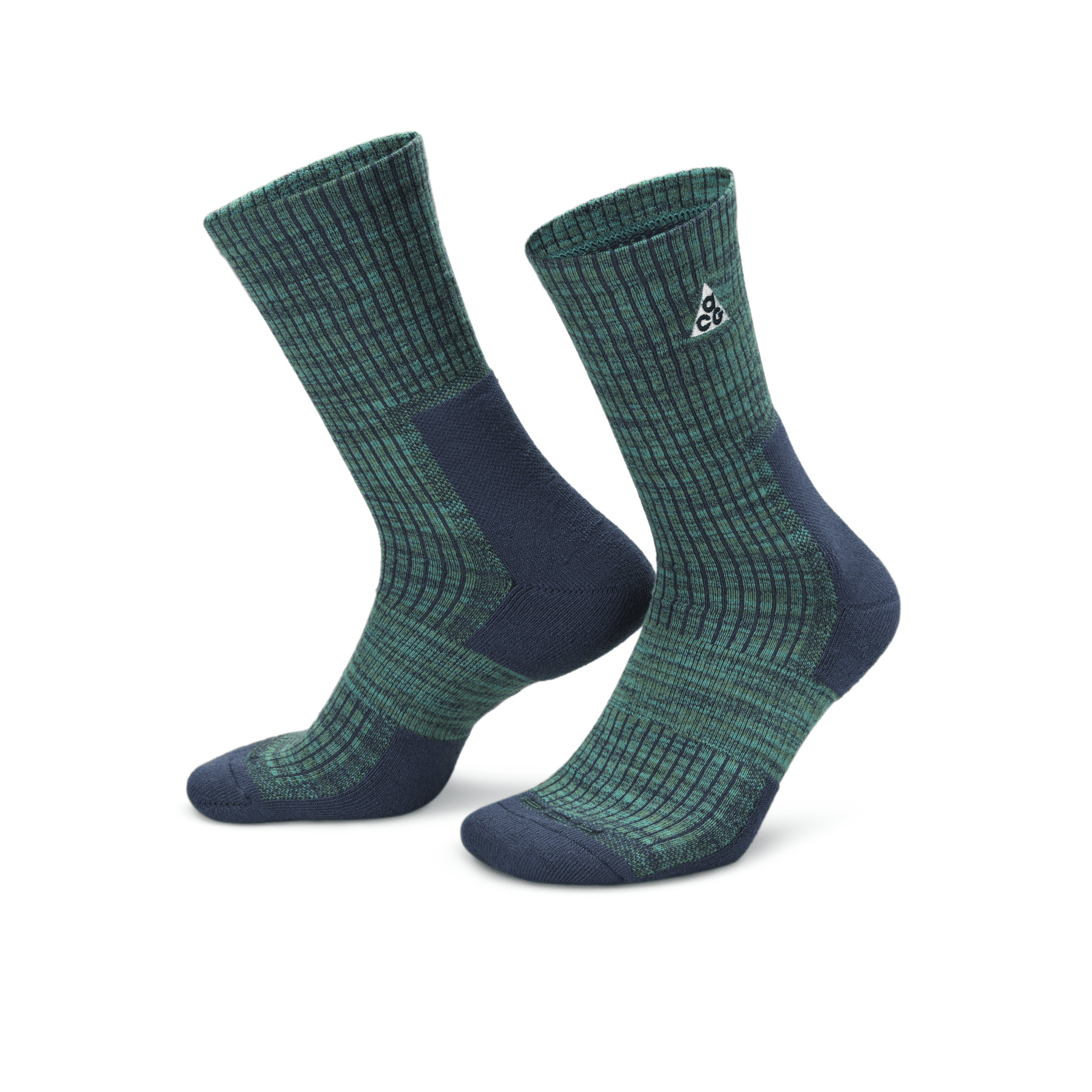 Shop Nike Unisex  Acg Everyday Cushioned Crew Socks (1 Pair) In Green