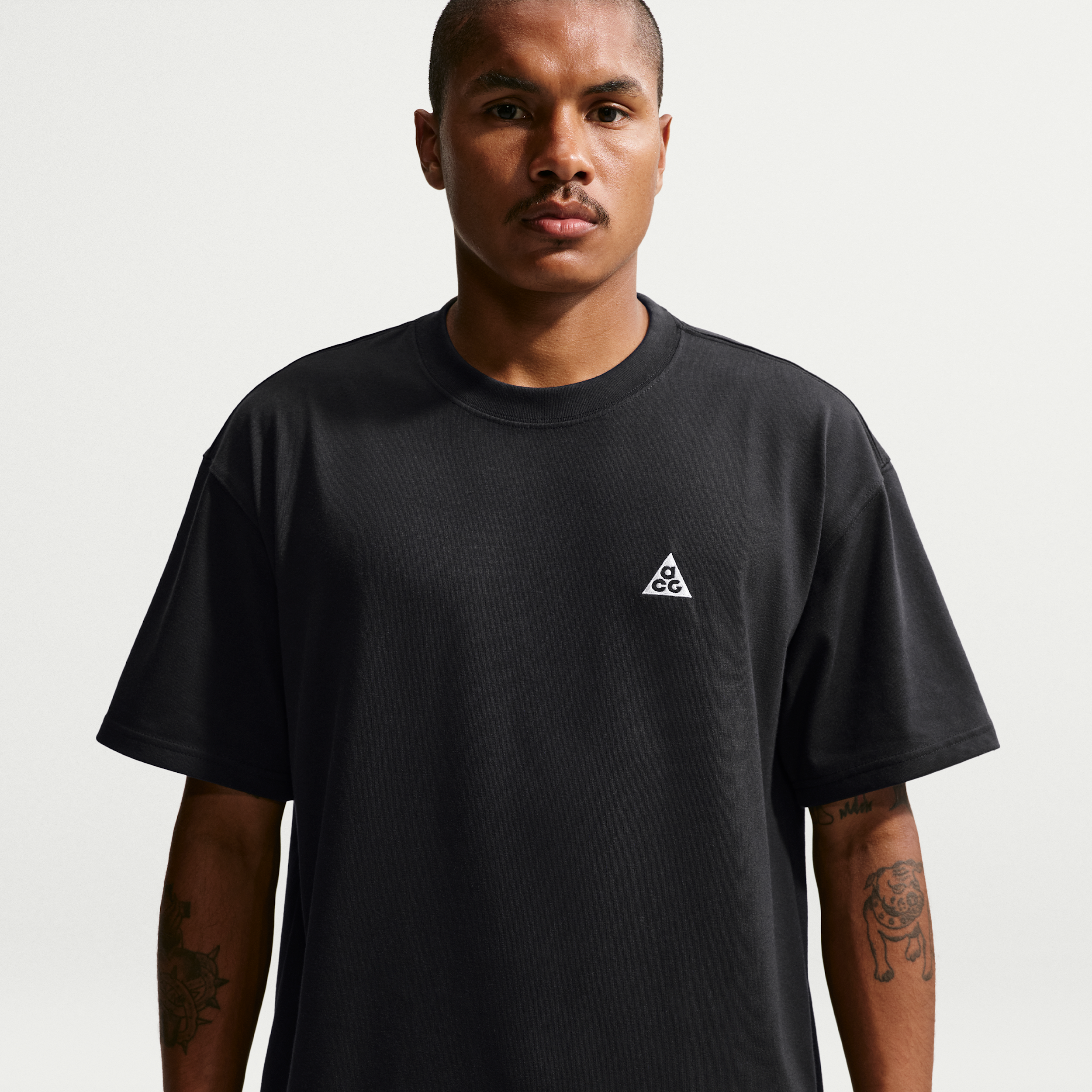 Men's Nike ACG Short-Sleeve T-Shirt in Black | DC5356-010