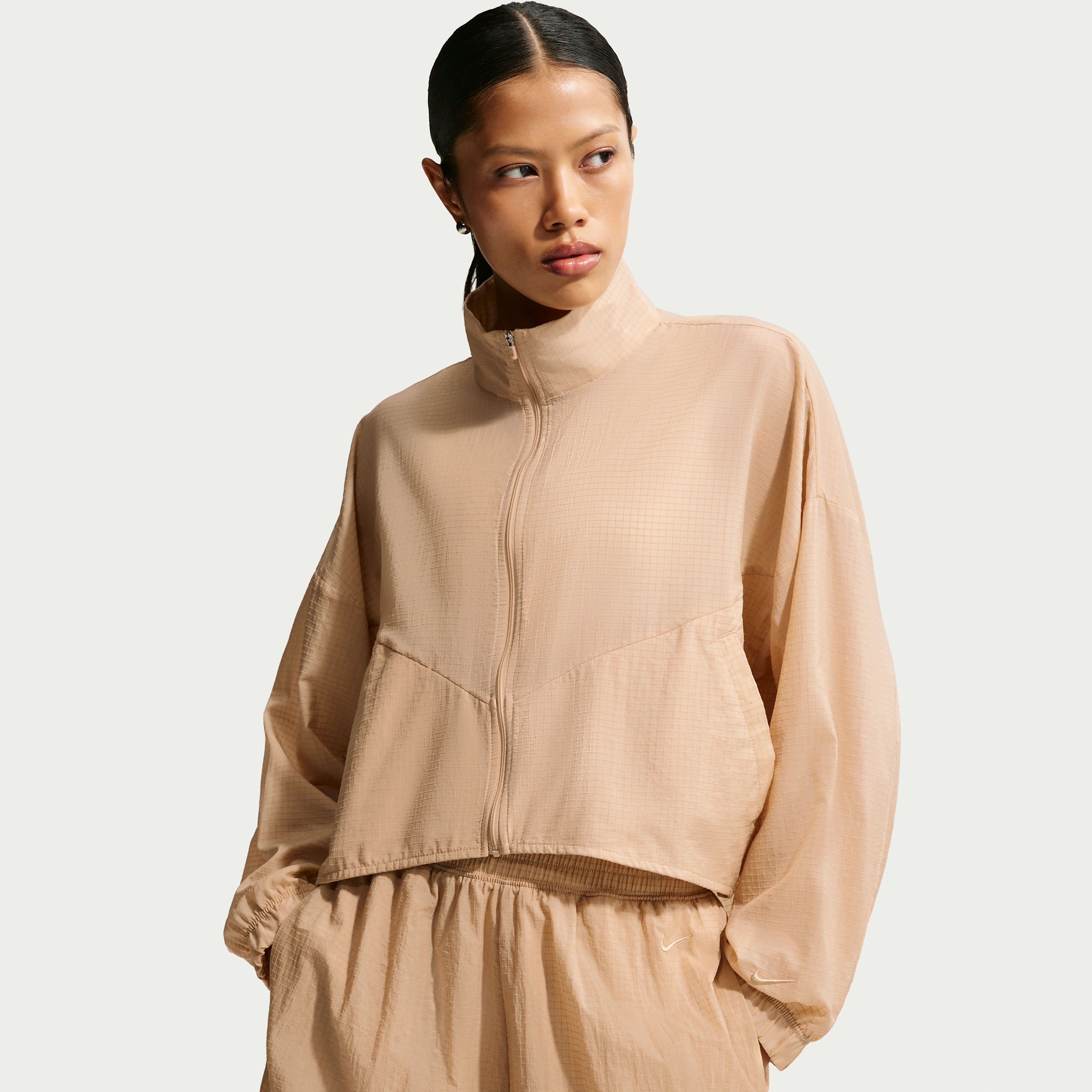 Women's Nike Sportswear Oversized Lightweight Ripstop Jacket in Brown | IF0587-248
