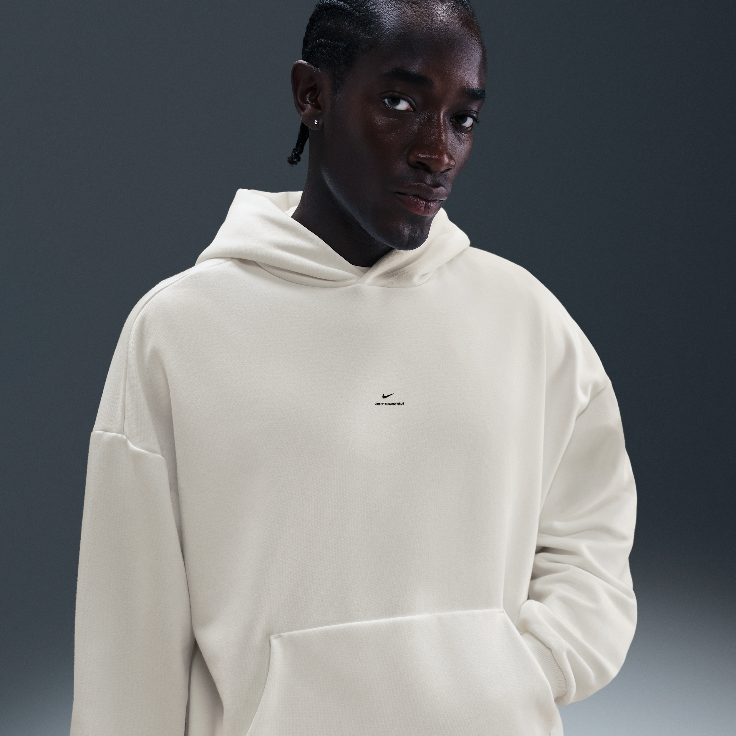 Nike Men's Standard Issue Therma-fit Brushed Basketball Pullover Hoodie In Animal Print