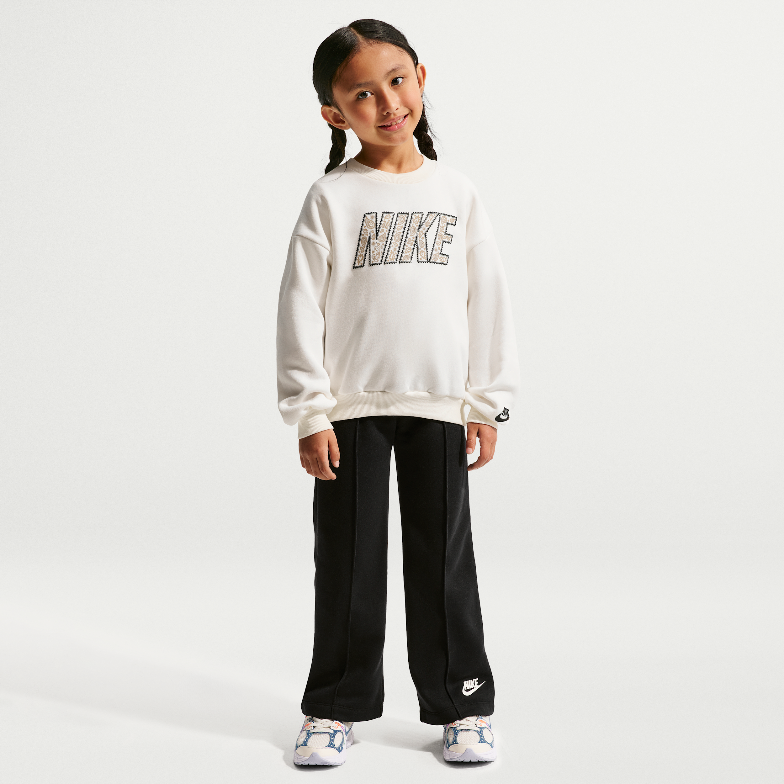 Nike Retro Remix Little Kids' 2-Piece Wide Leg Pants Set in Black | 36P137-023