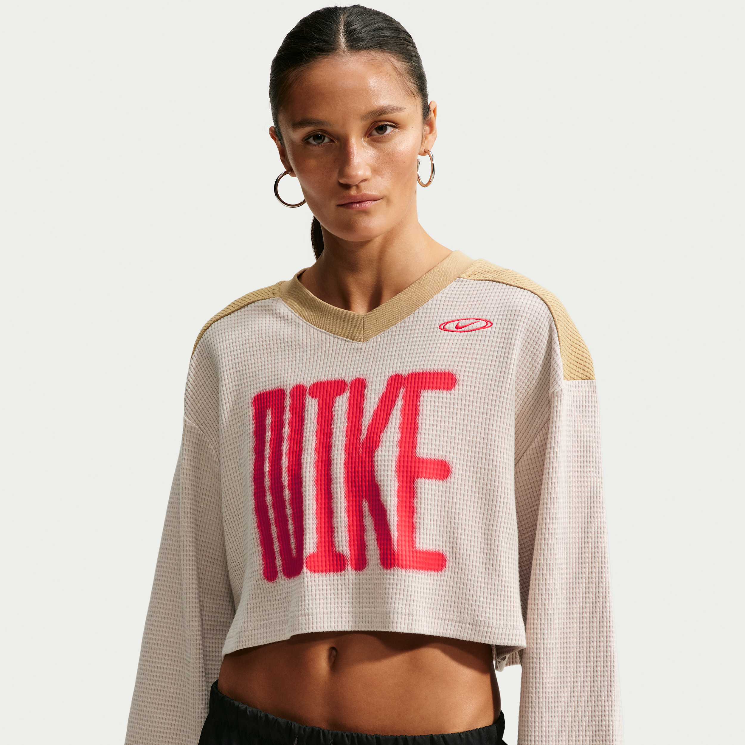 Women's Nike Sportswear Oversized Long-Sleeve Cropped Jersey in Brown | IM8448-236