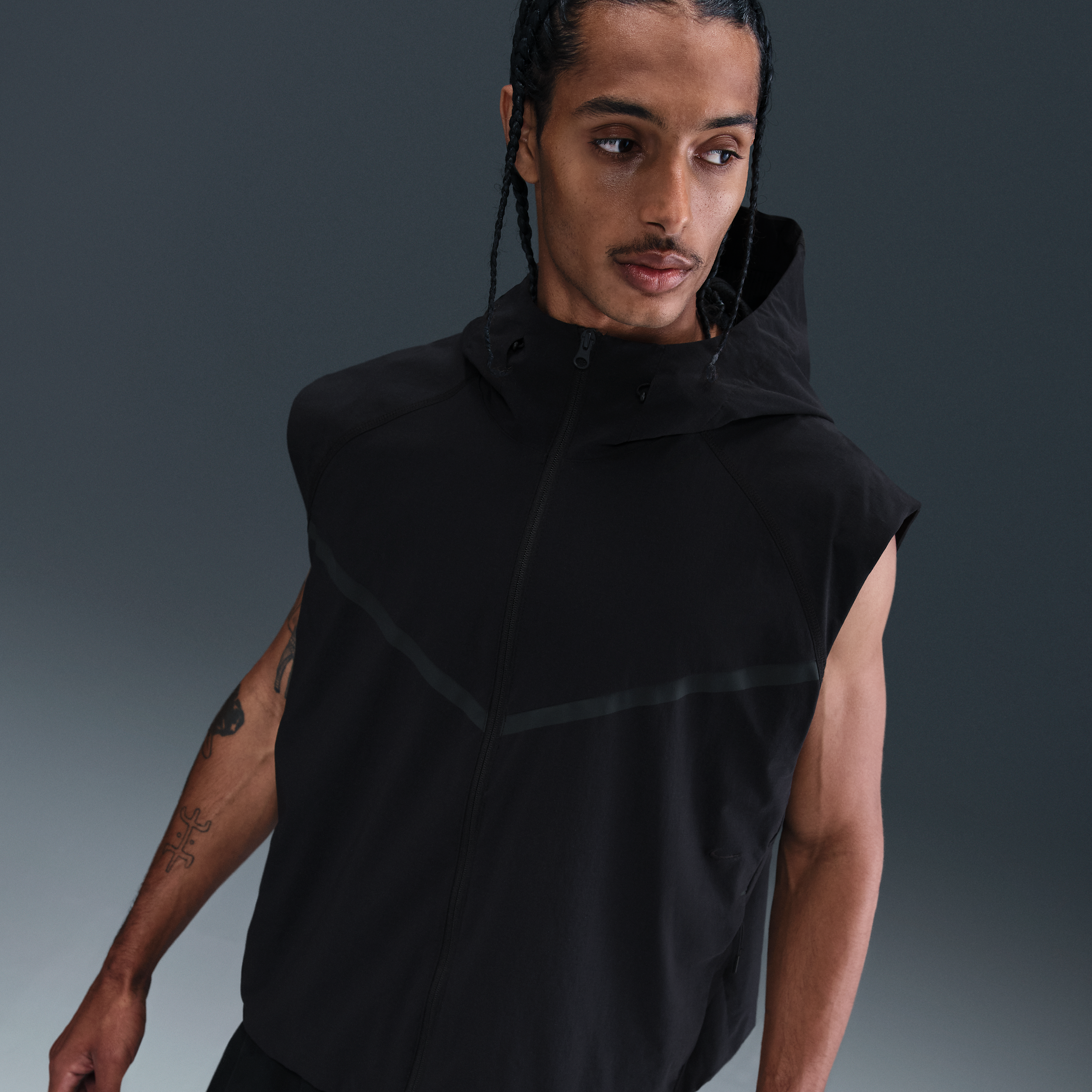 Nike Men's Tech Dri-fit Woven Windrunner Vest In Black