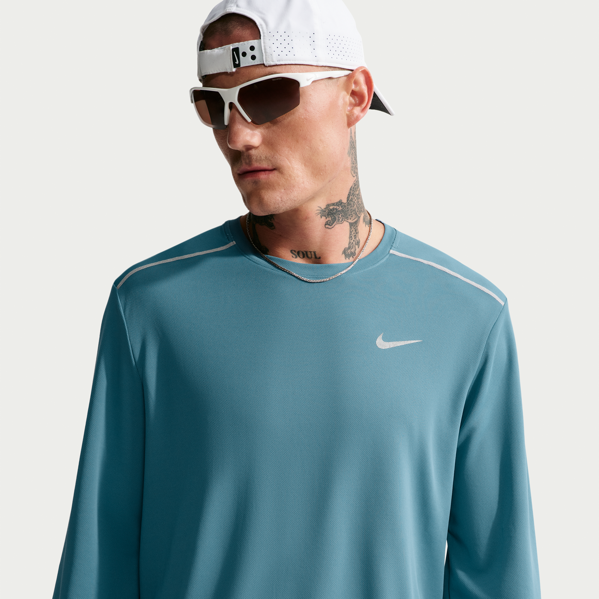 Nike Men's Miler Dri-FIT Long-Sleeve Running Top in Blue | IF2086-008