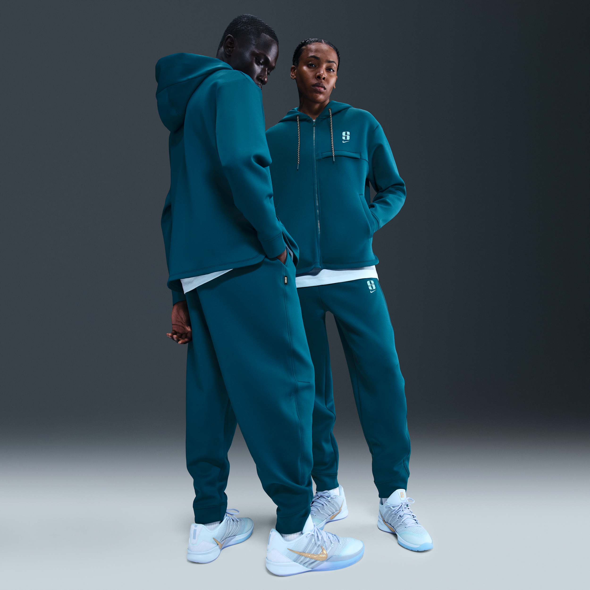 Nike Dri-fit Sabrina Signature Jogger Pants In Blue