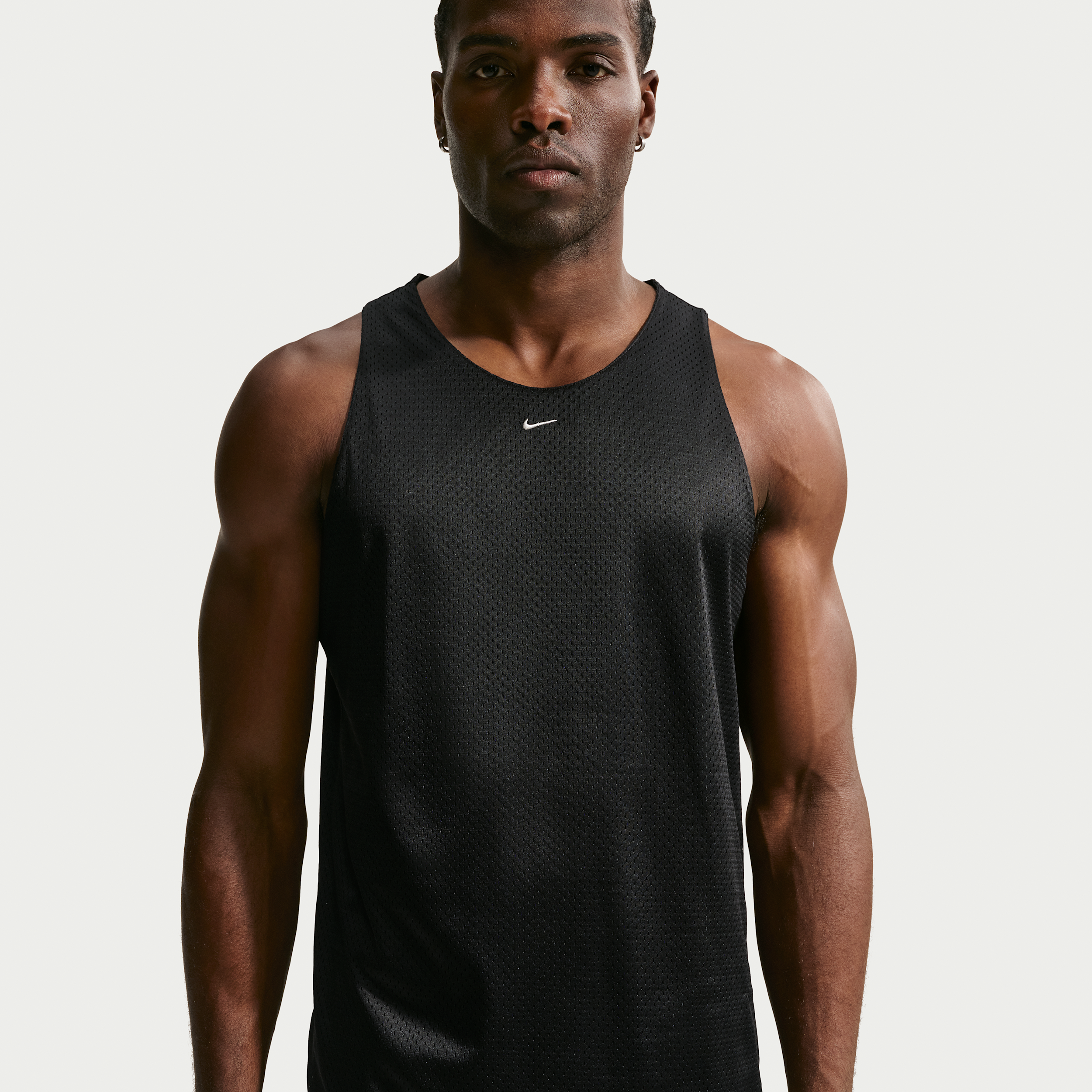 Nike Men's Standard Issue Practice Mesh Basketball Jersey in Black | IF2600-010