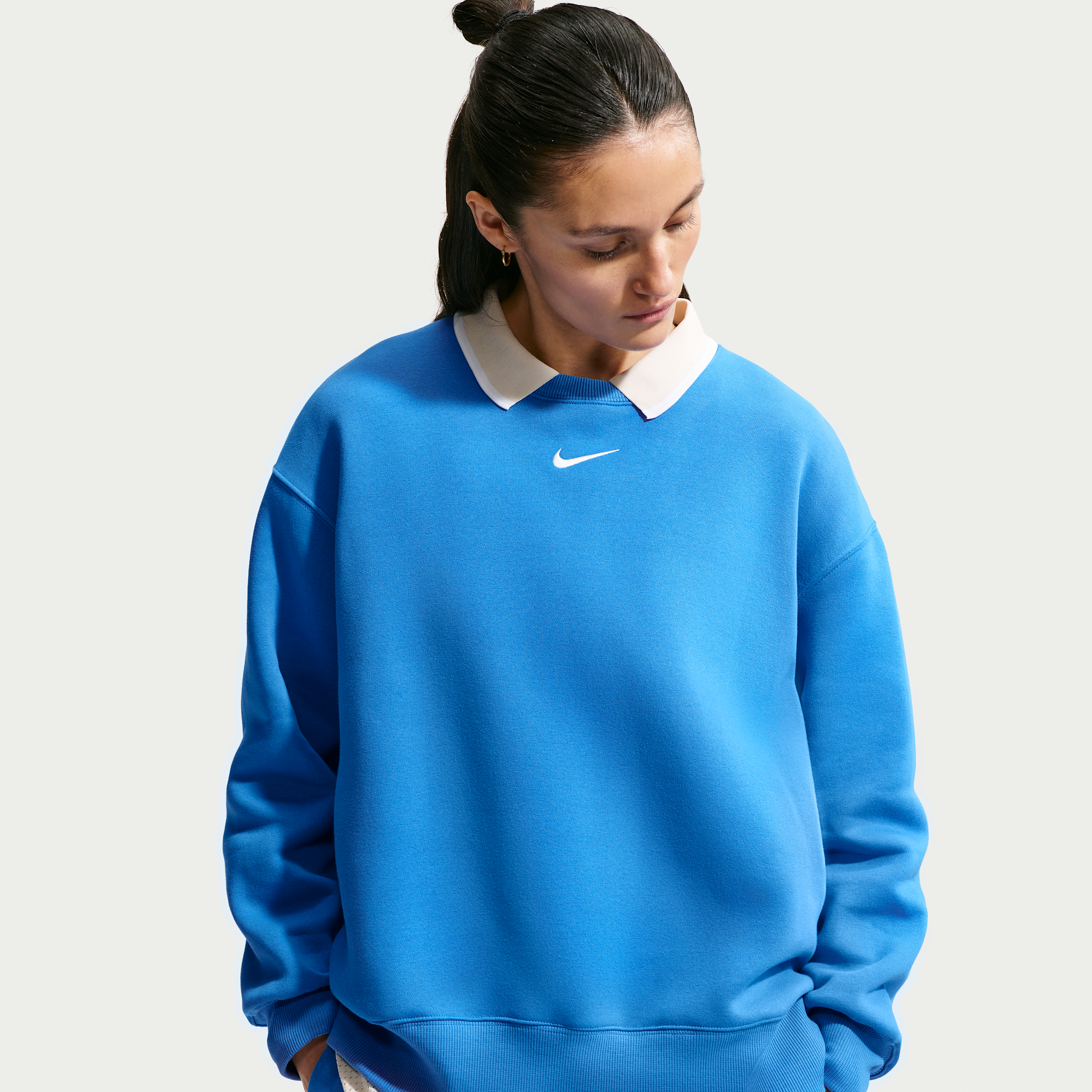 Women's Nike Sportswear Phoenix Fleece Oversized Crew-Neck Sweatshirt in Blue | FZ4270-435