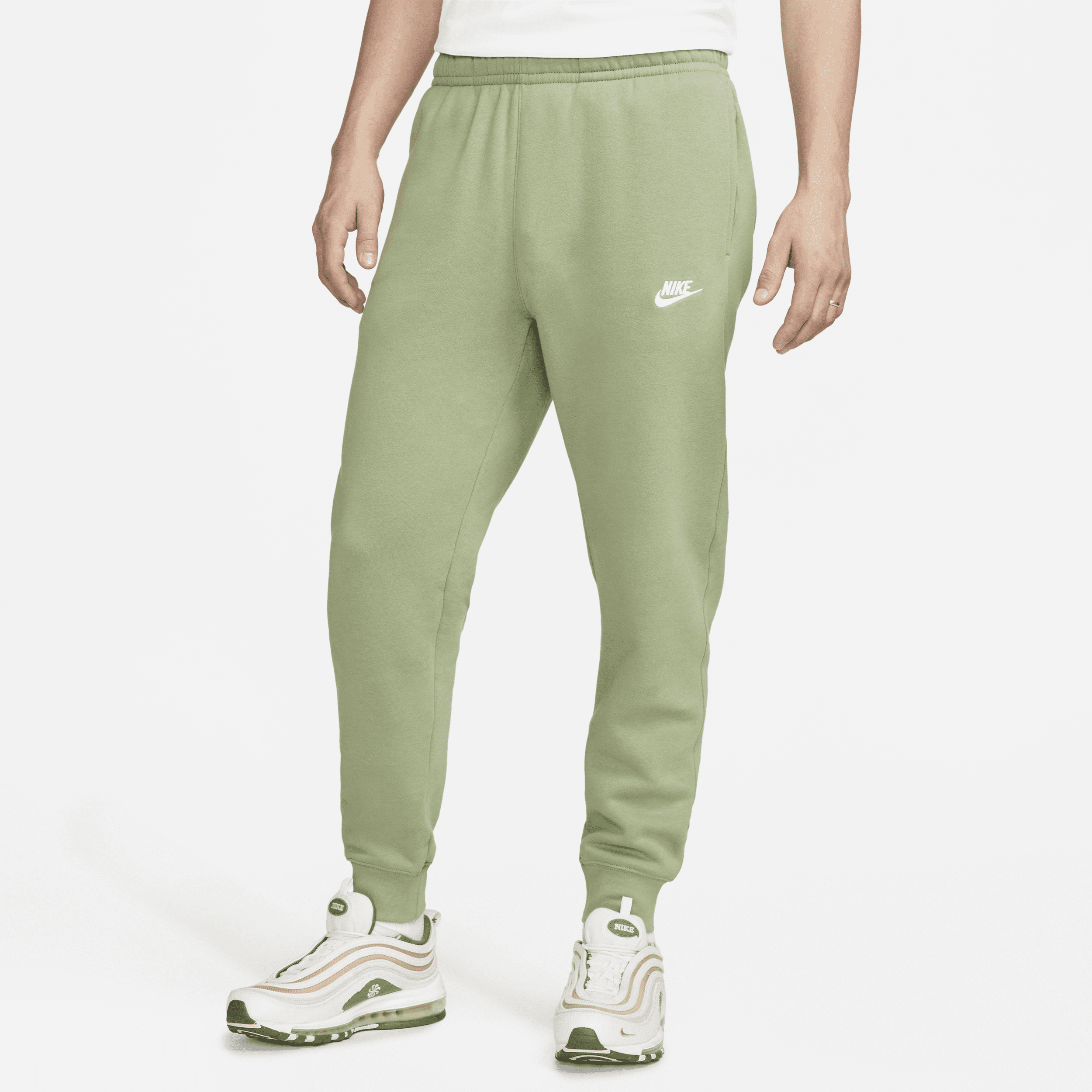 Nike Sportswear Club Fleece Joggers In Green