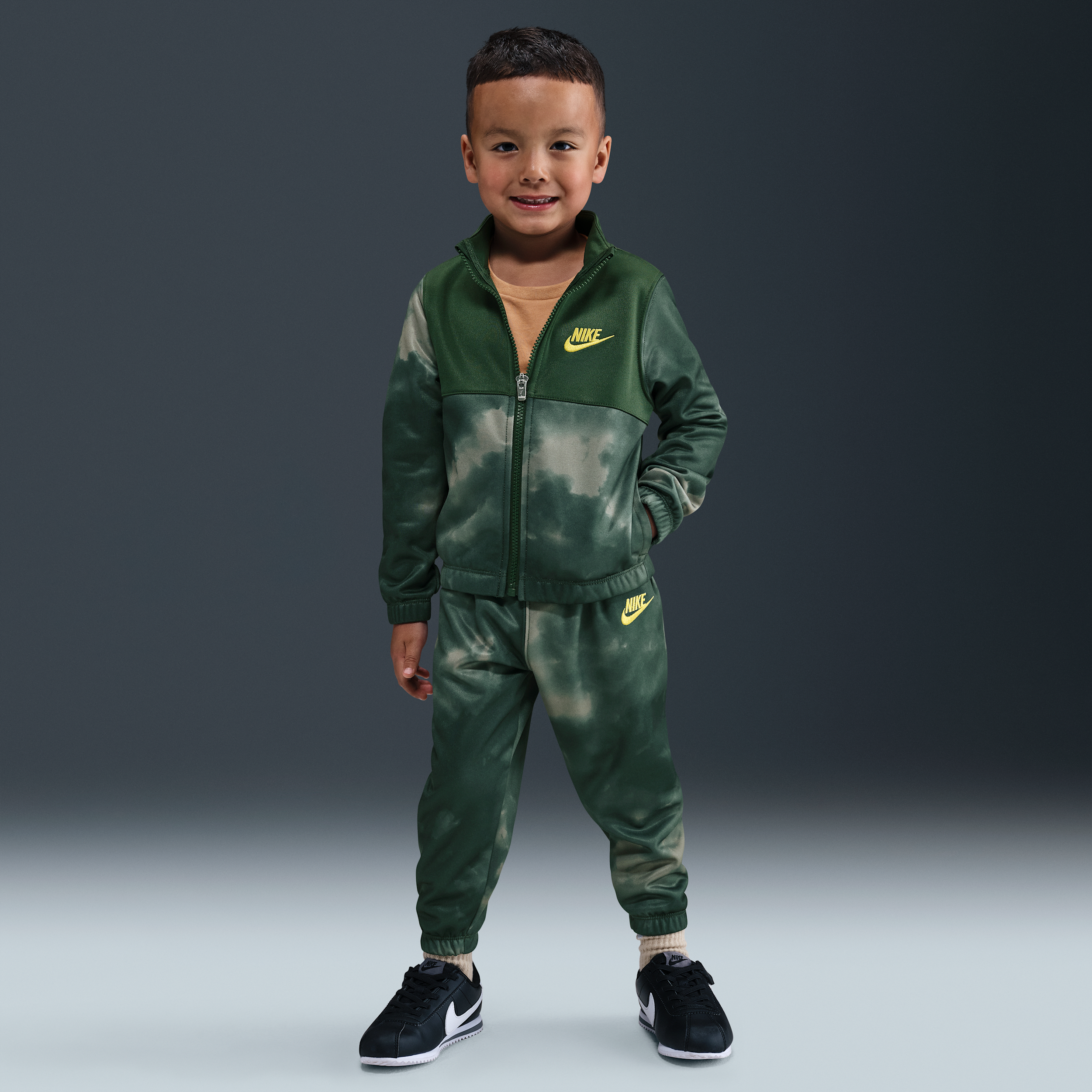 Nike Sportswear Dri-fit Toddler Futura Storm Printed 2-piece Propus Set In Green