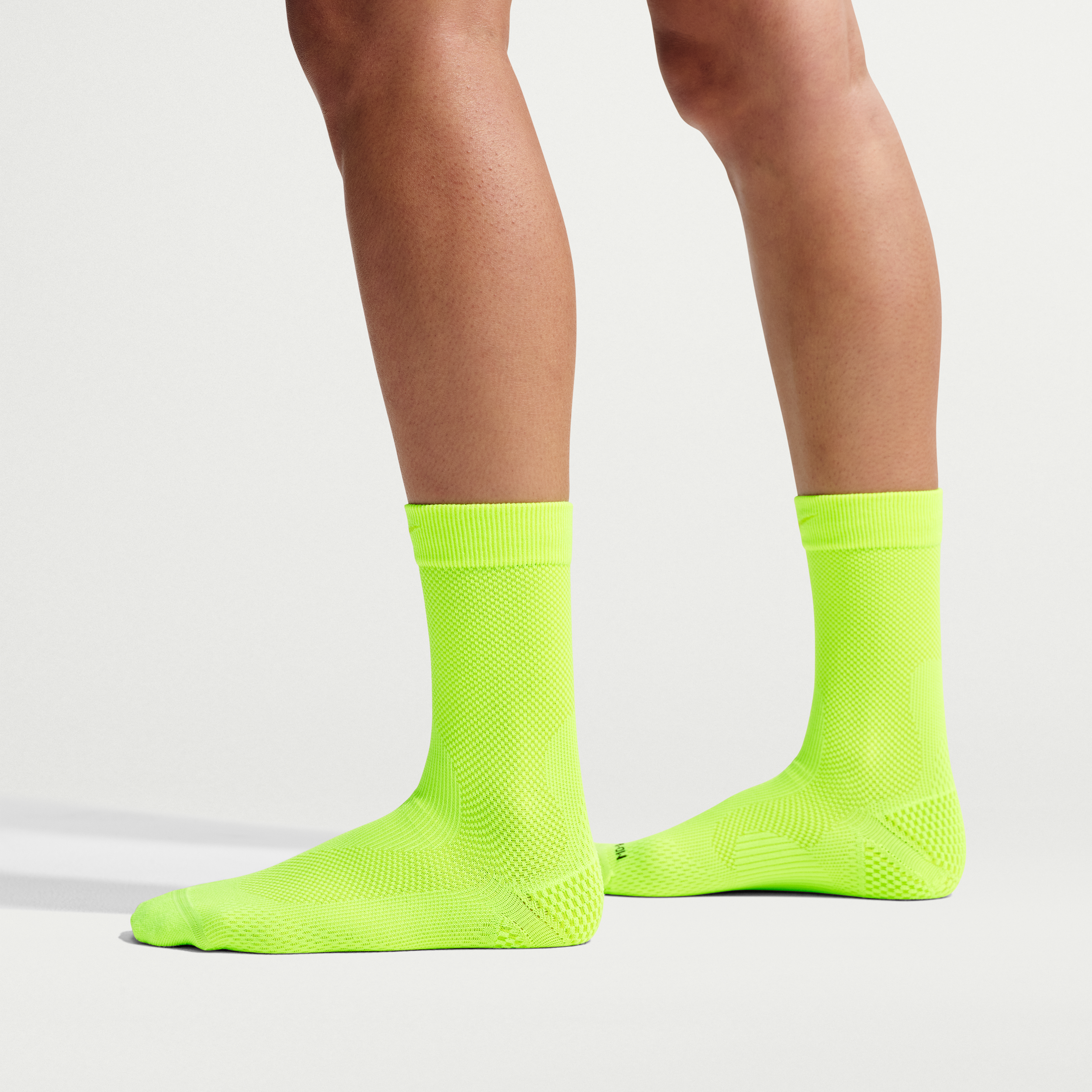 Nike Unisex Run Lightweight Running Crew Socks (1 Pair) in Yellow | HV6919-702