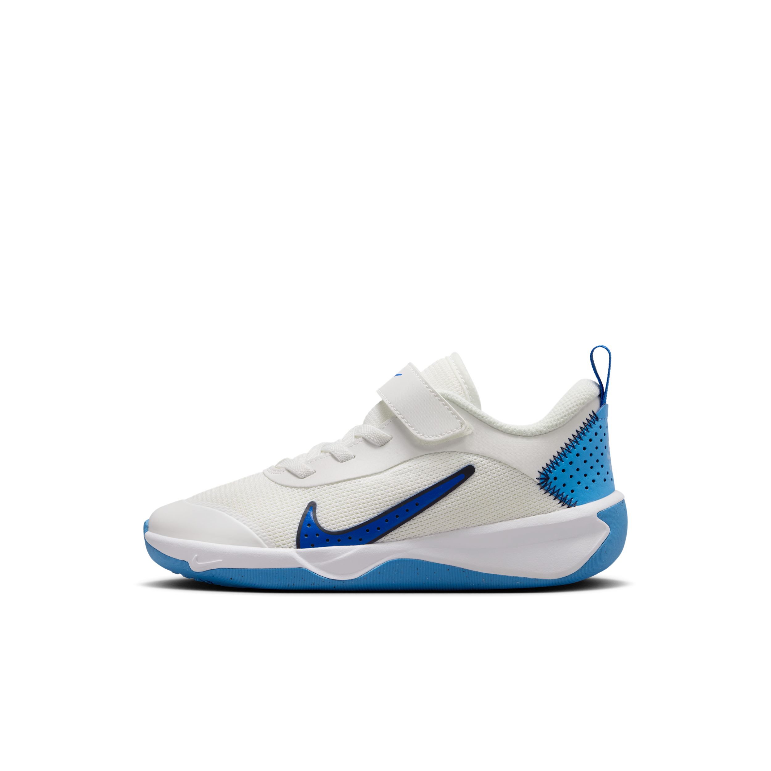 Nike Omni Multi-Court Little Kids' Shoes in White | DM9026-108
