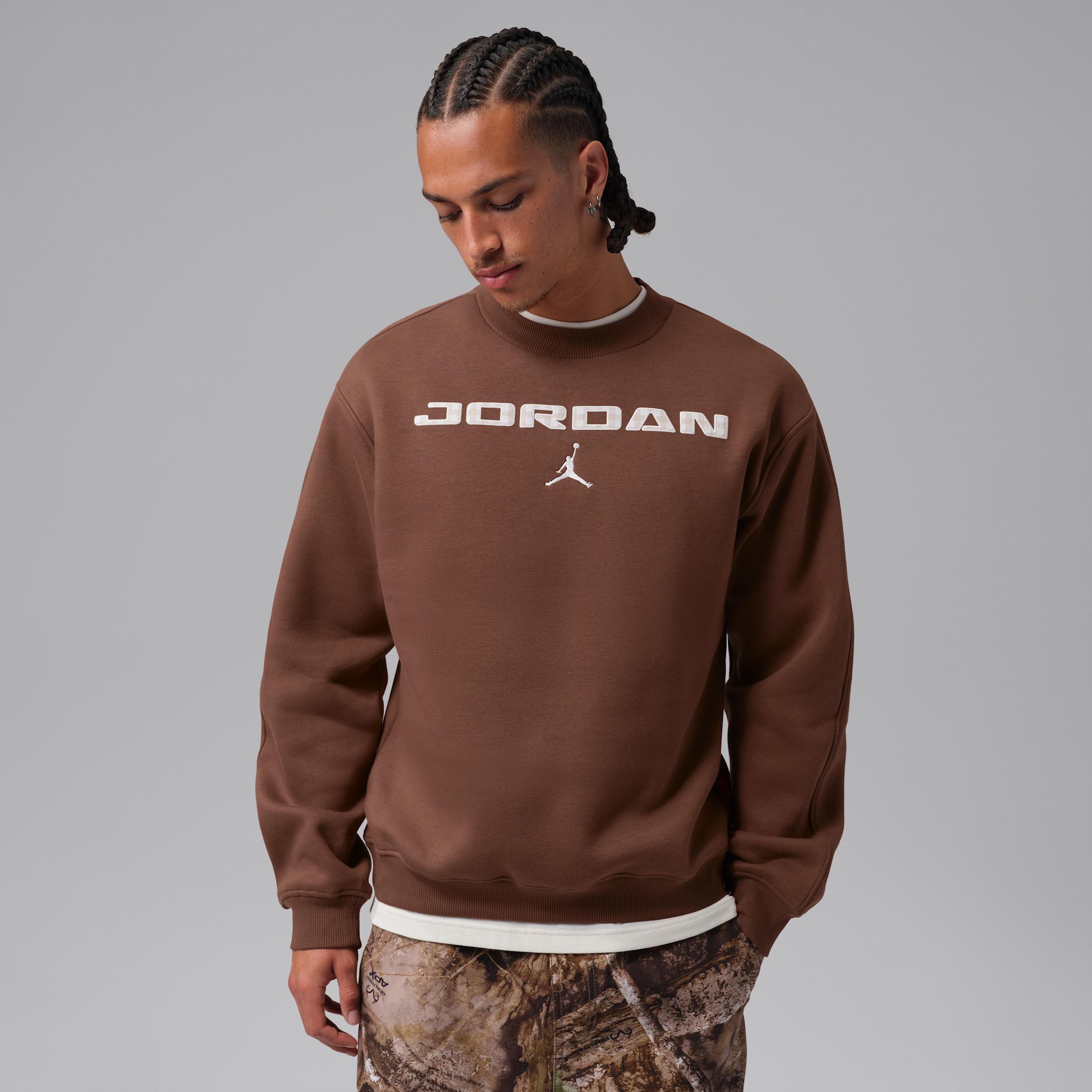 Men's Jordan Brooklyn Fleece Crew-Neck Sweatshirt in Brown | IM9854-265