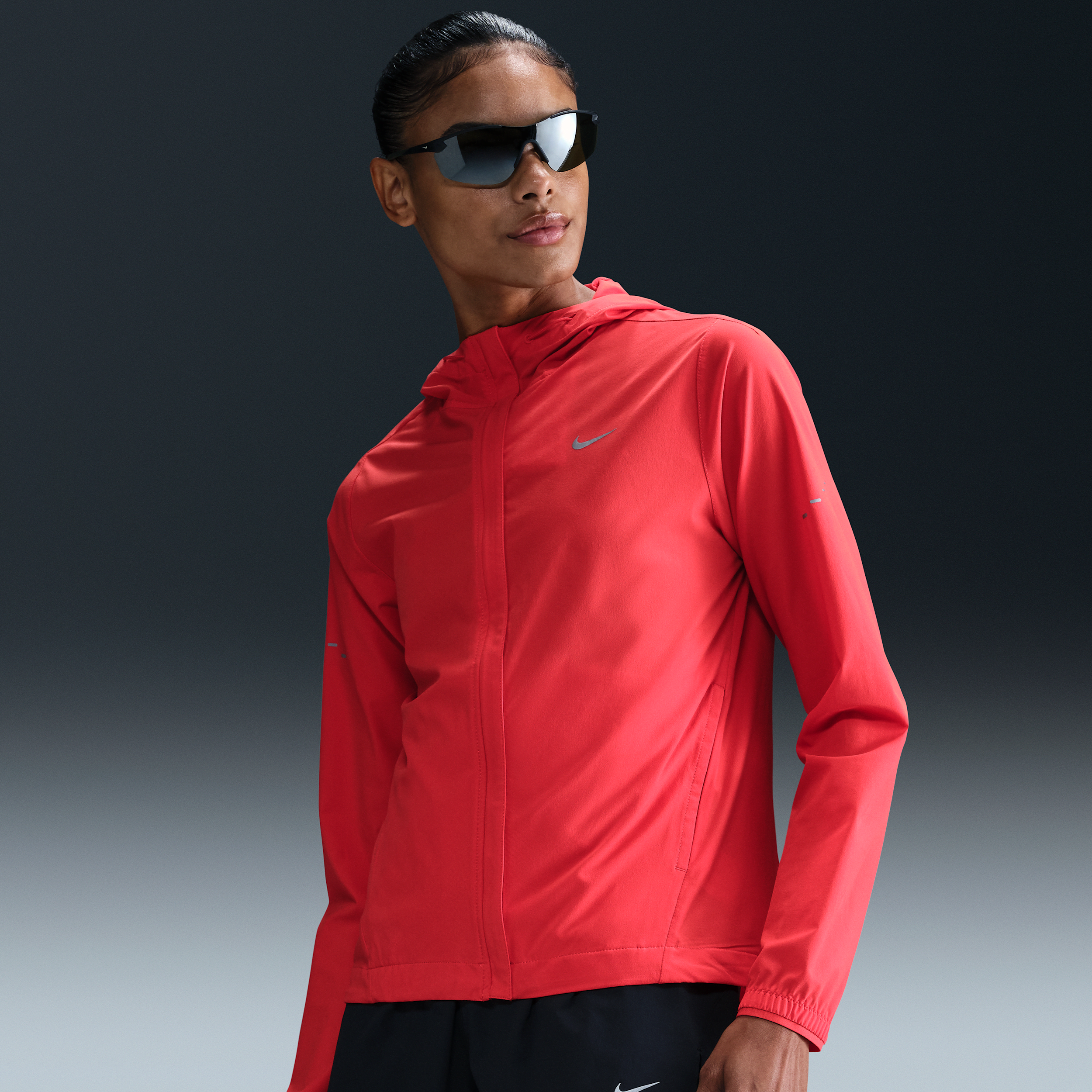 Nike Women's Swift Repel Packable Running Jacket In Red