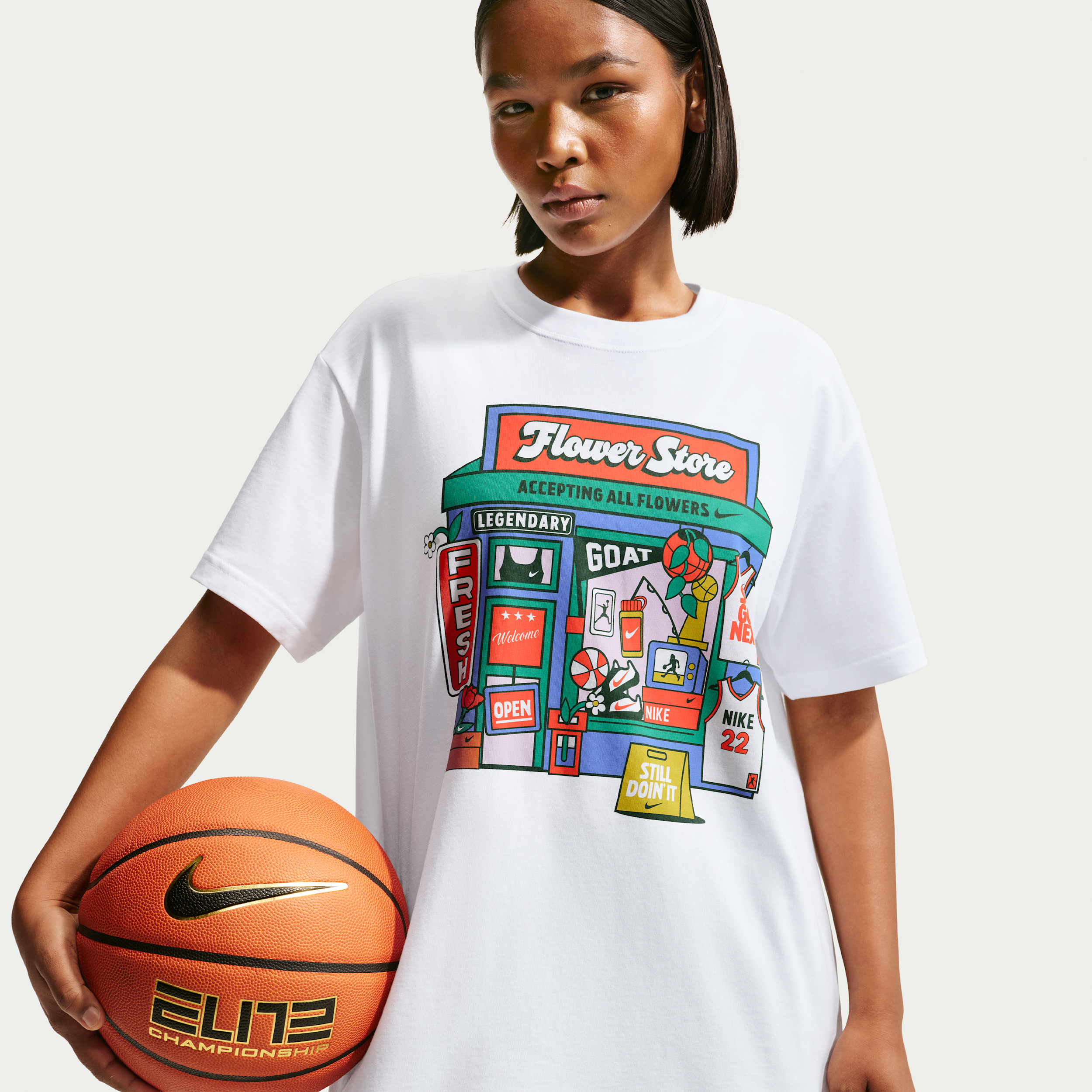 Nike Women's Oversized Graphic T-Shirt in White | IH7715-100