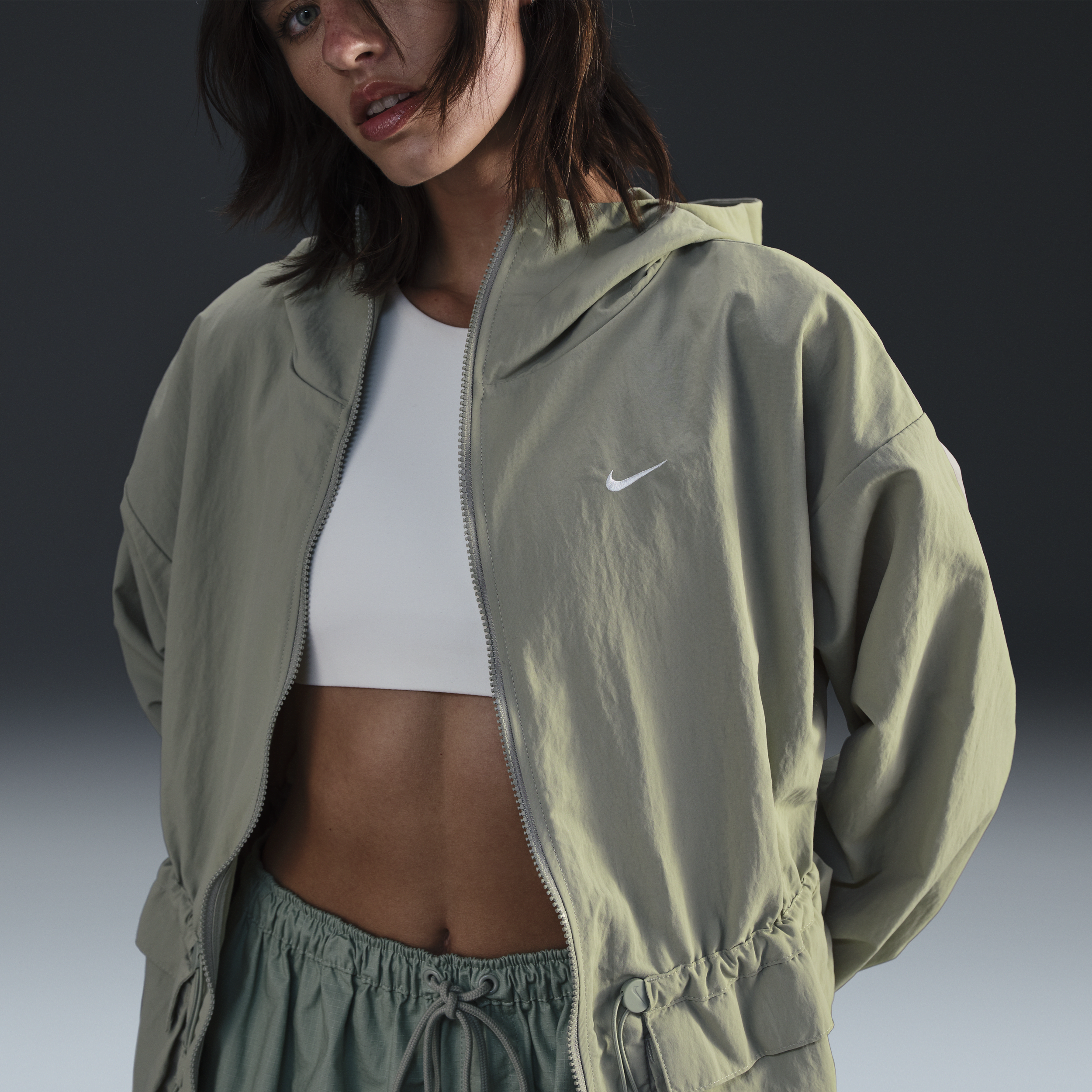 Nike Women's  Sportswear Everything Wovens Oversized Hooded Jacket In Green