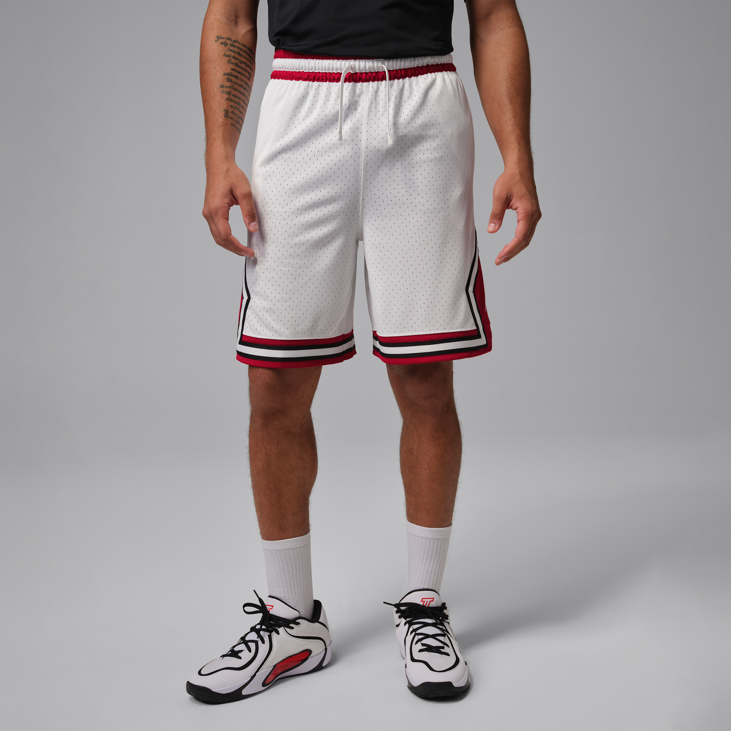 Jordan Men's Dri-FIT Sport 9'' Diamond Shorts, Medium, White/Gym Red