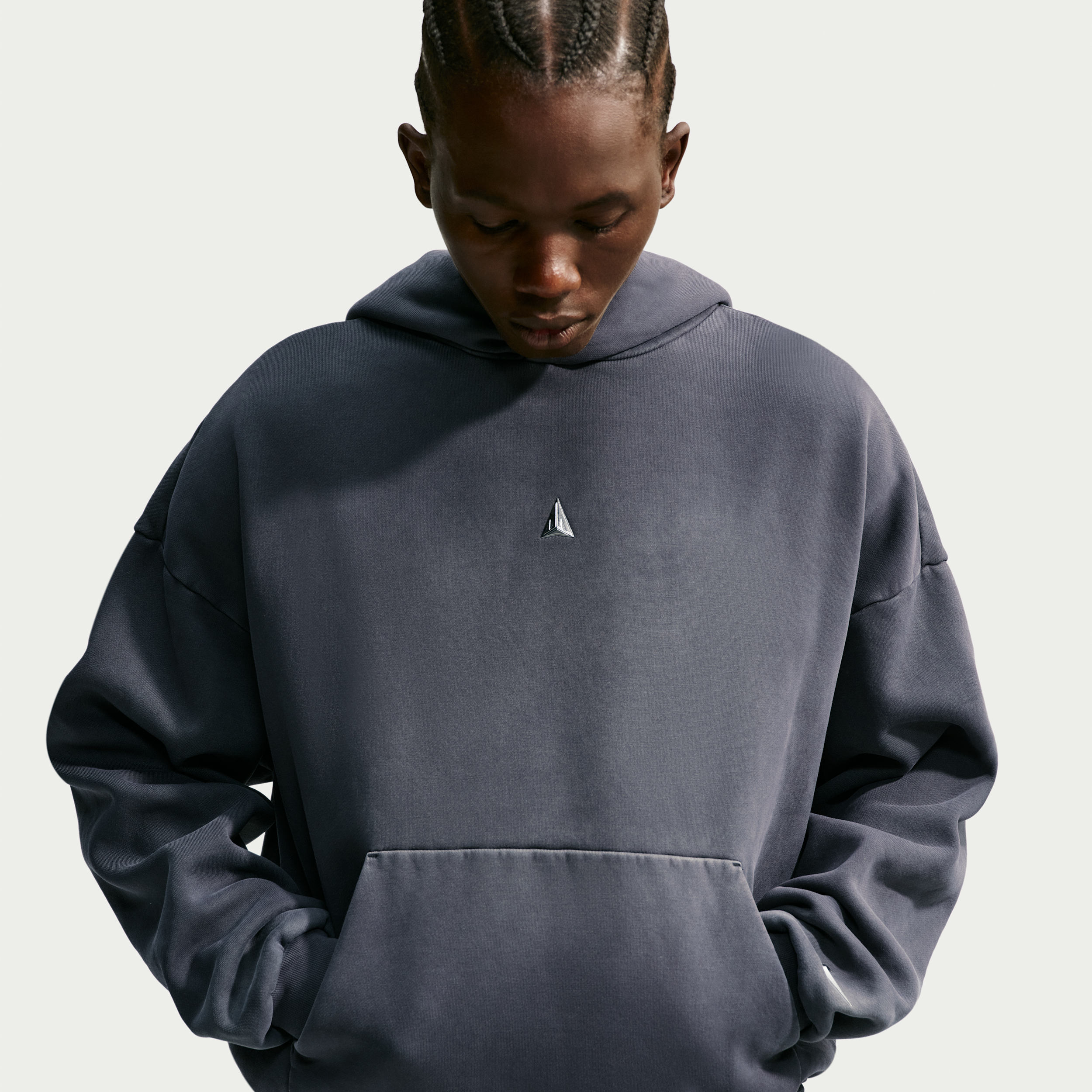Nike Men's Ja Standard Issue Therma-FIT Fleece Basketball Pullover Hoodie in Black | IM5762-010
