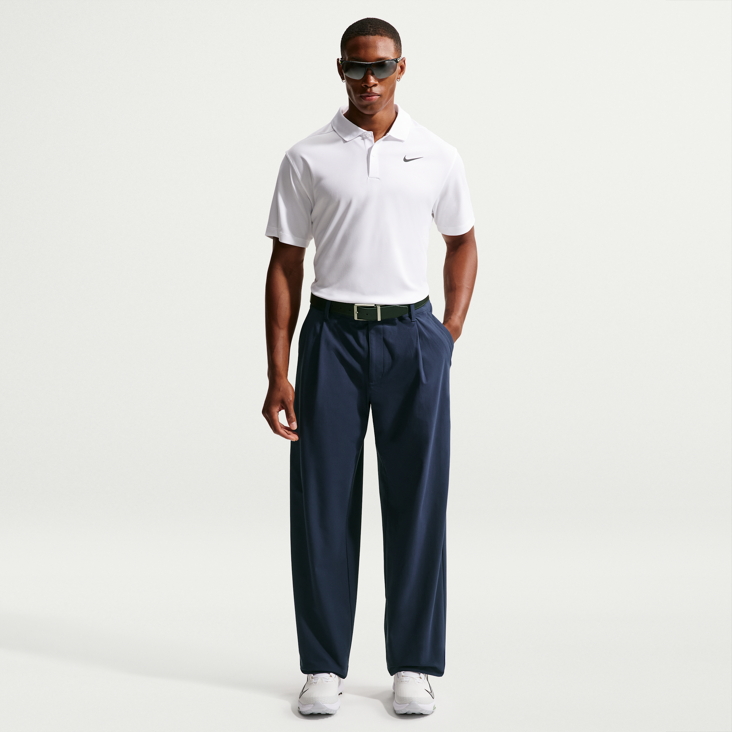 Nike Men's Par Dri-FIT Loose Golf Pants in Blue | IB0652-419