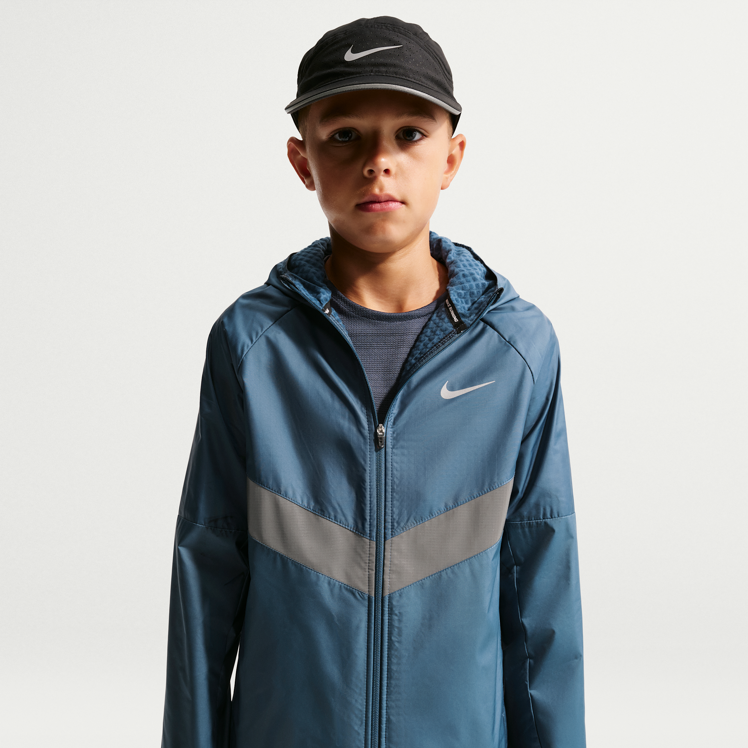 Nike Miler Big Kids' (Boys') Therma-FIT Water-Repellent Winterized Jacket in Blue | IX7268-438