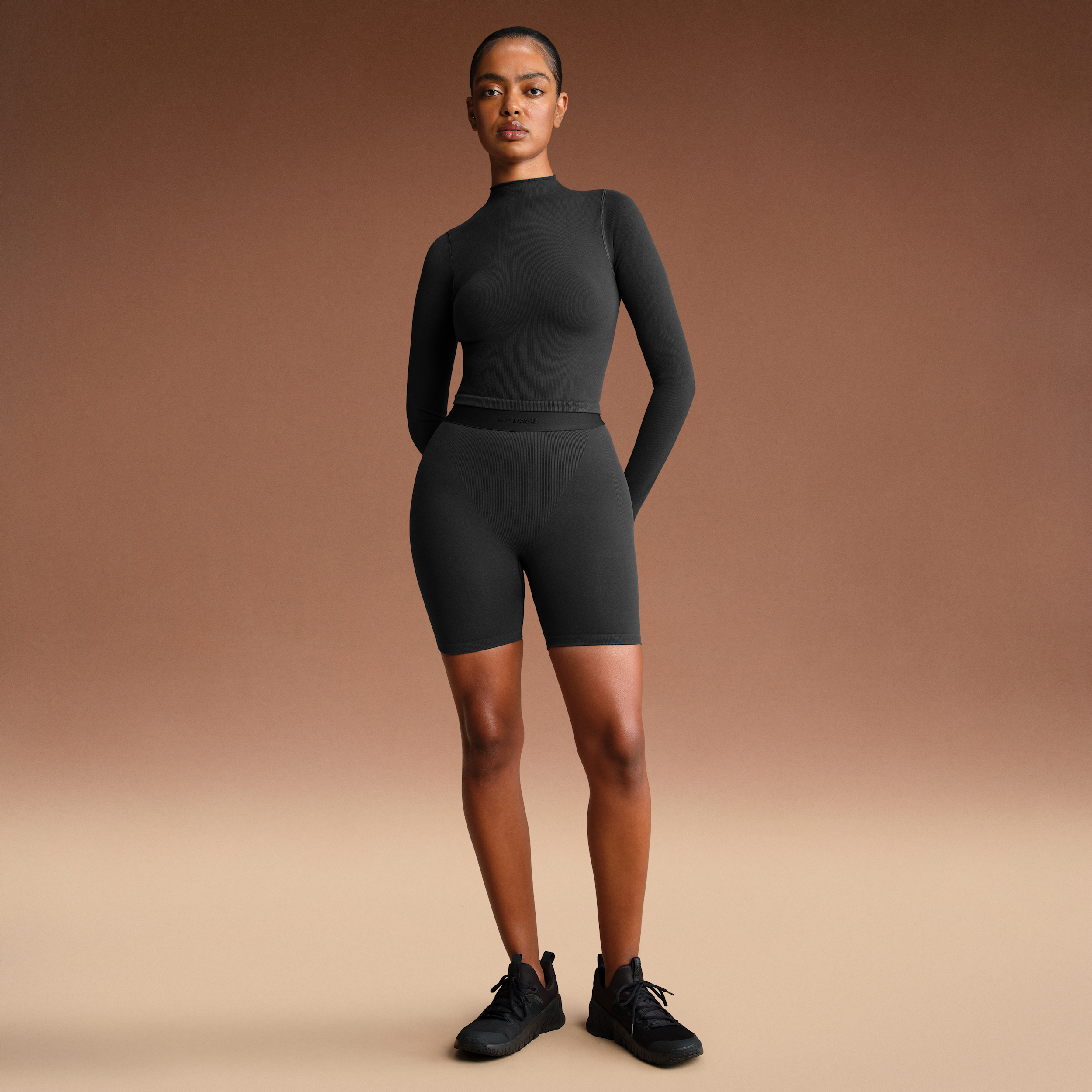 Nike Women'sskims Vintage Seamless 5" Shorts In Black