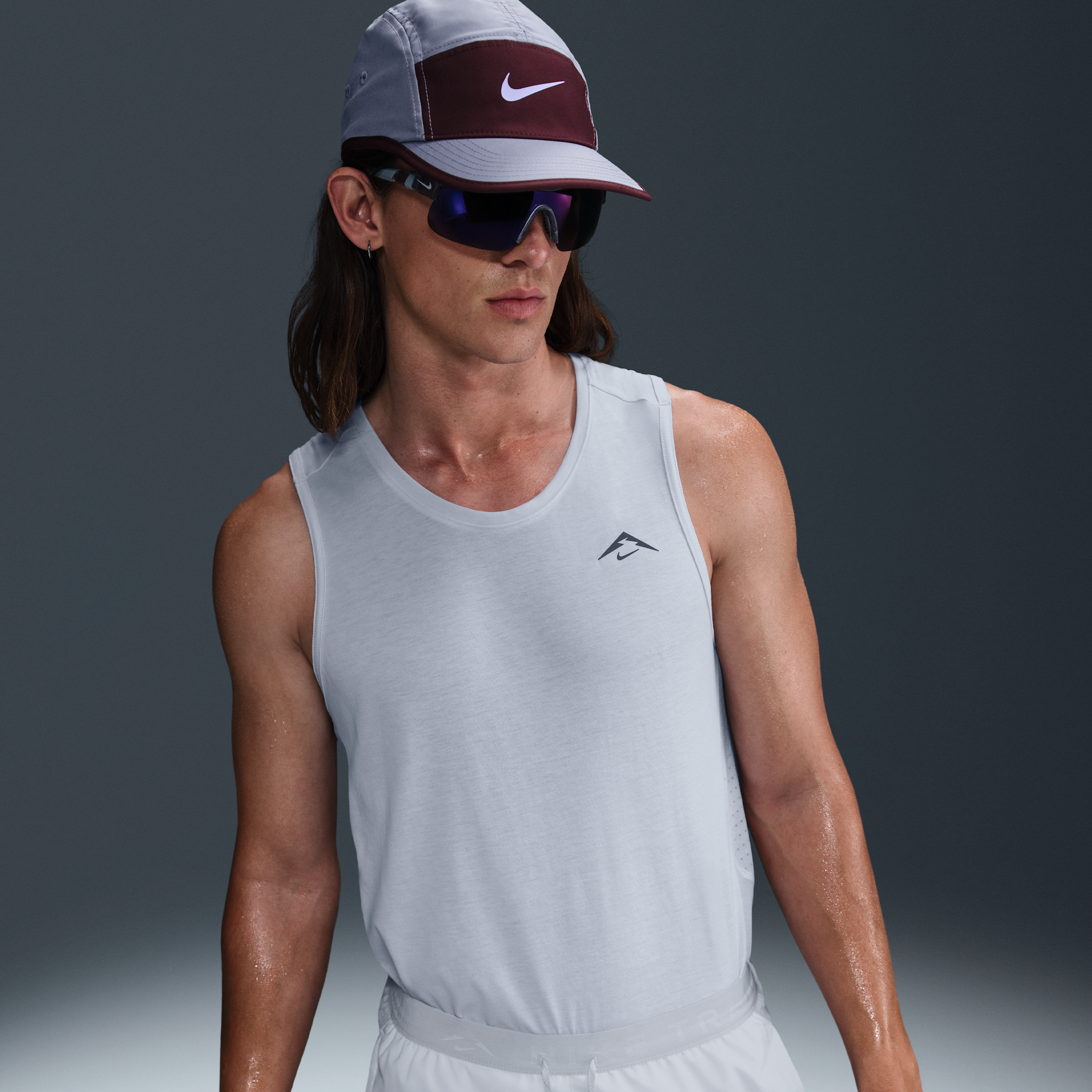 Nike Men's Solar Chase Dri-fit Adv Running Tank Top In Grey