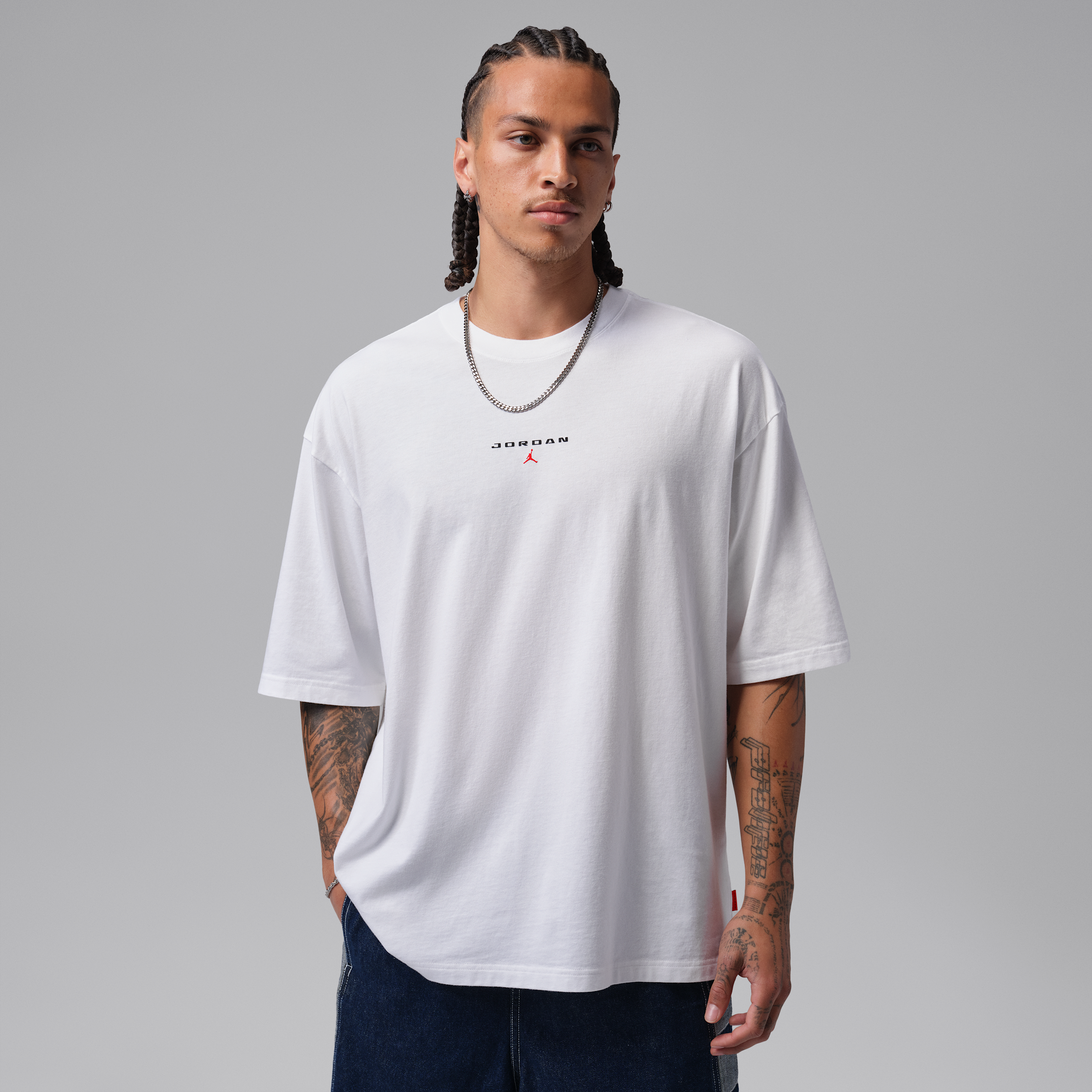 Men's Jordan Flight Essentials Oversized Patch T-Shirt in White | IO0034-100