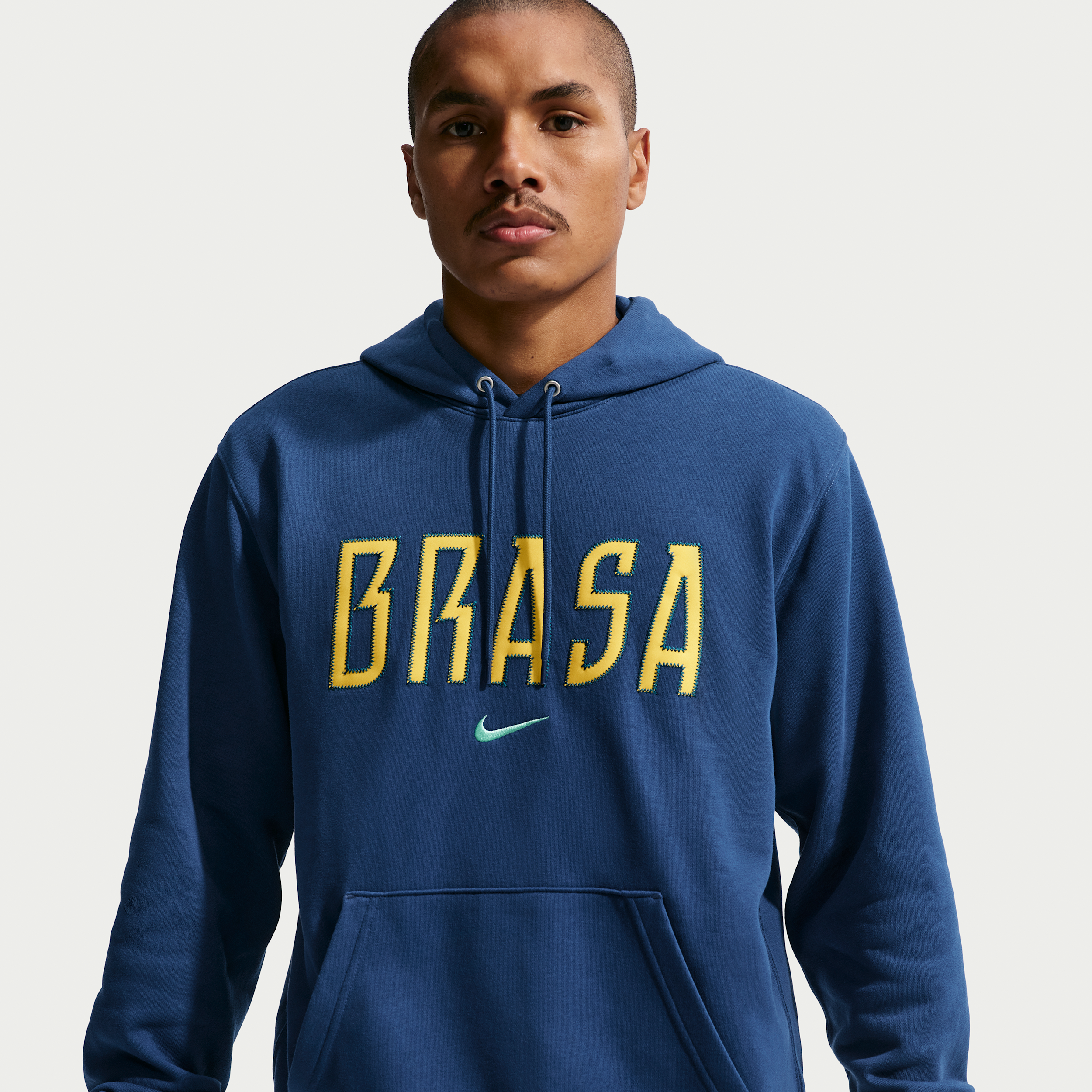 Brazil Club Nike Men's Soccer French Terry Pullover Hoodie in Blue | IB6300-433
