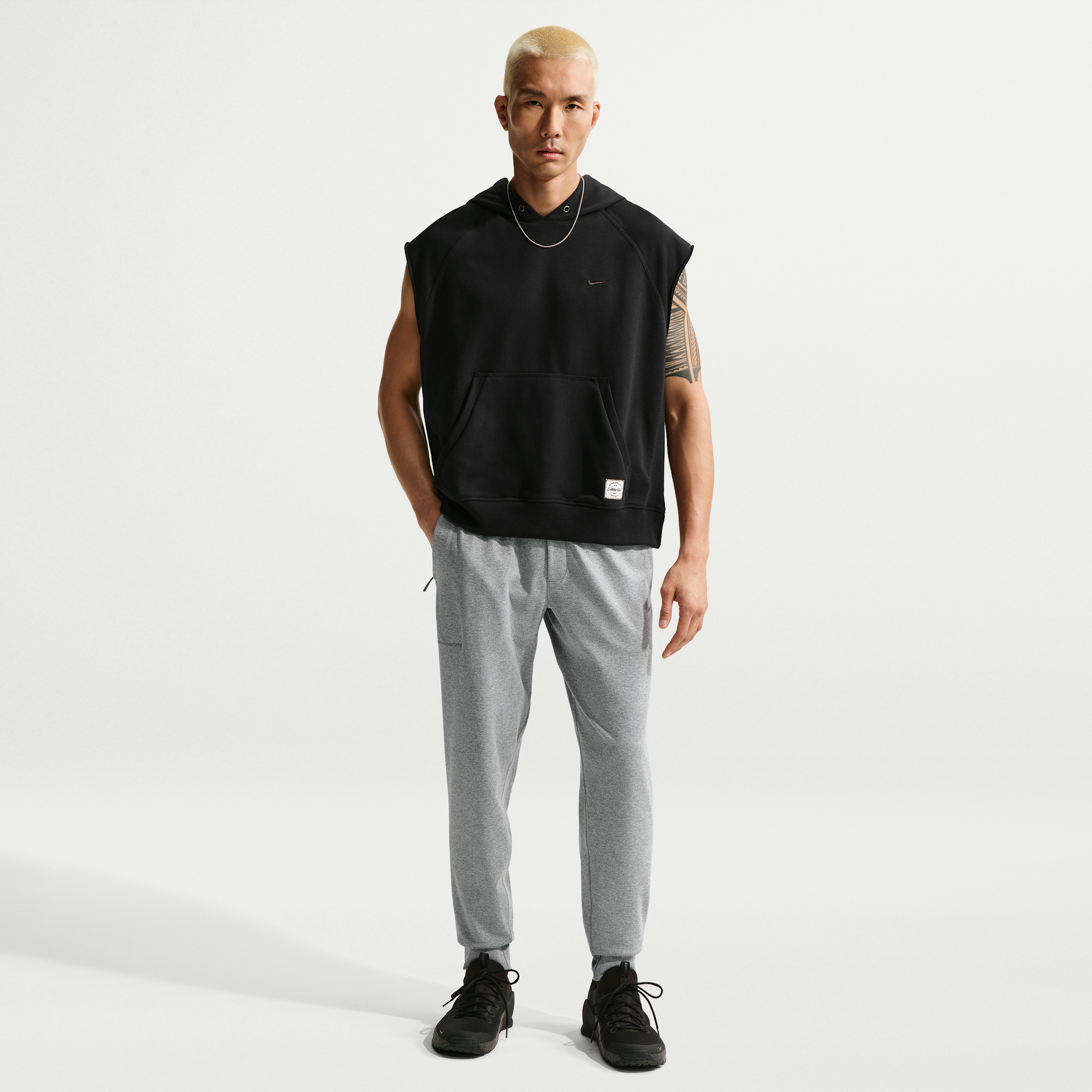 Nike Men's Primary NanoKnit Dri-FIT UV Protection Performance Jogger Pants in Smoke Grey/Heather/Smoke Grey Size: M Tall