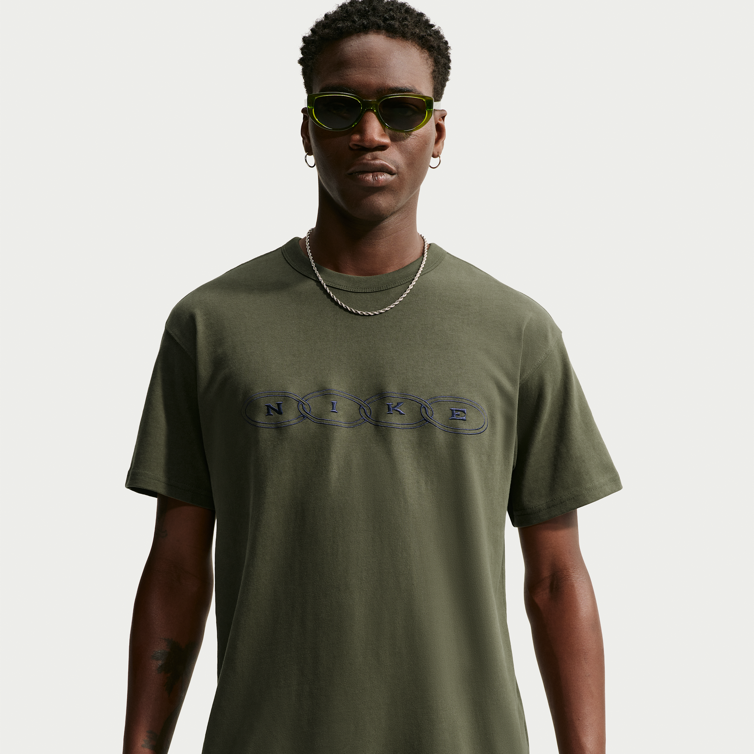 Men's Nike Sportswear Premium Essentials T-Shirt in Green | IM9341-325
