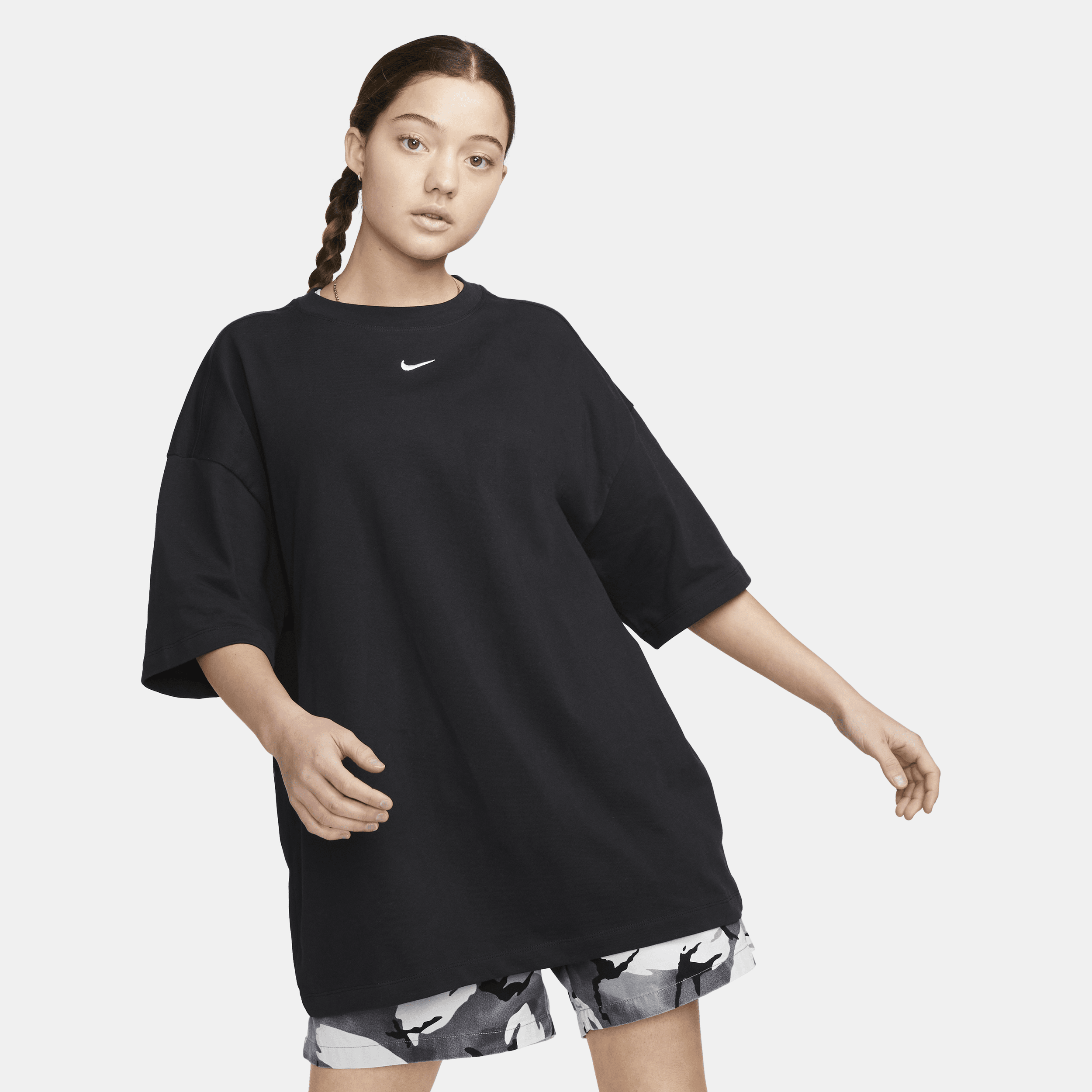 Nike Women's  Sportswear Essential Oversized Short-sleeve T-shirt In Black