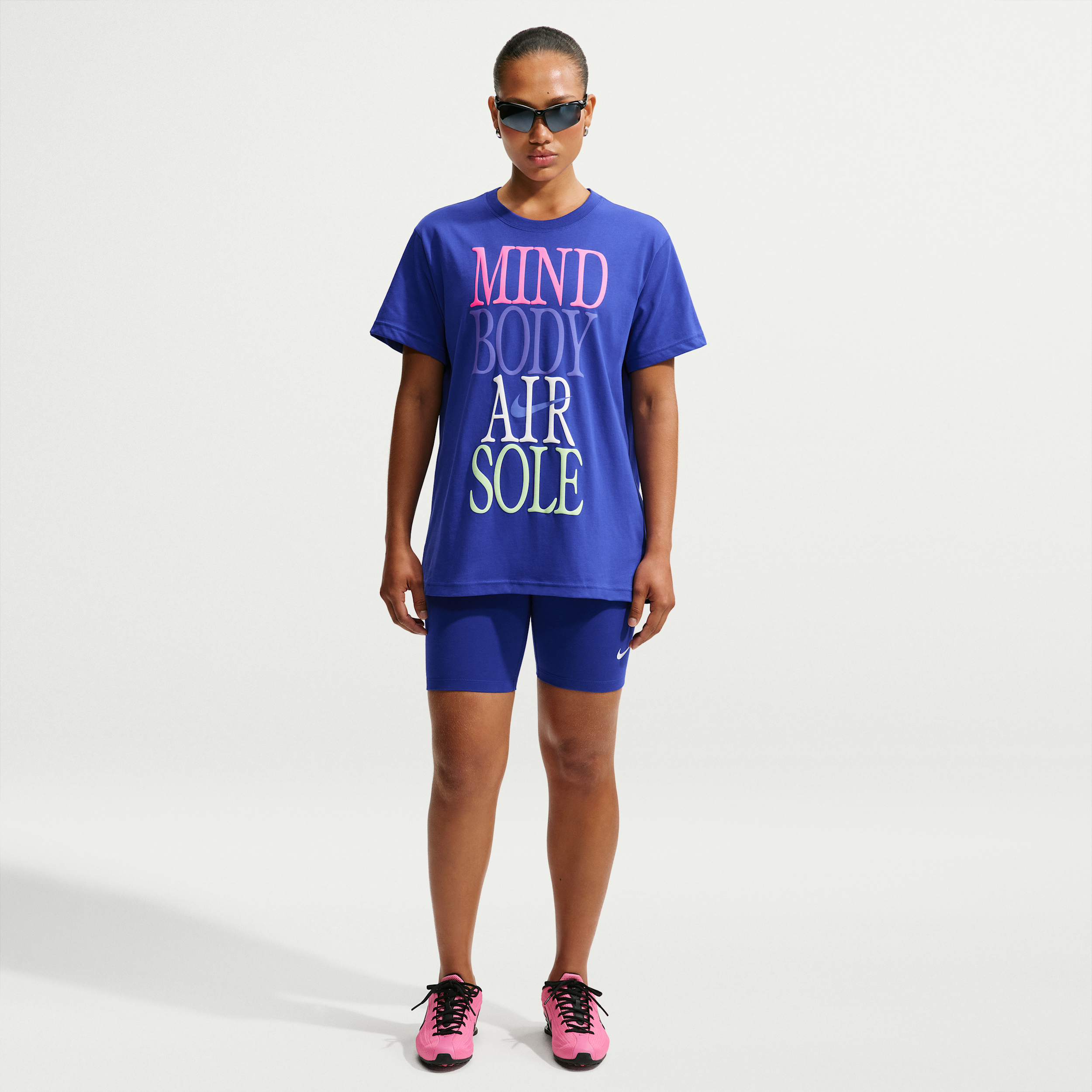 Women's Nike Sportswear Classic High-Waisted 8" Biker Shorts in Blue | DV7797-417