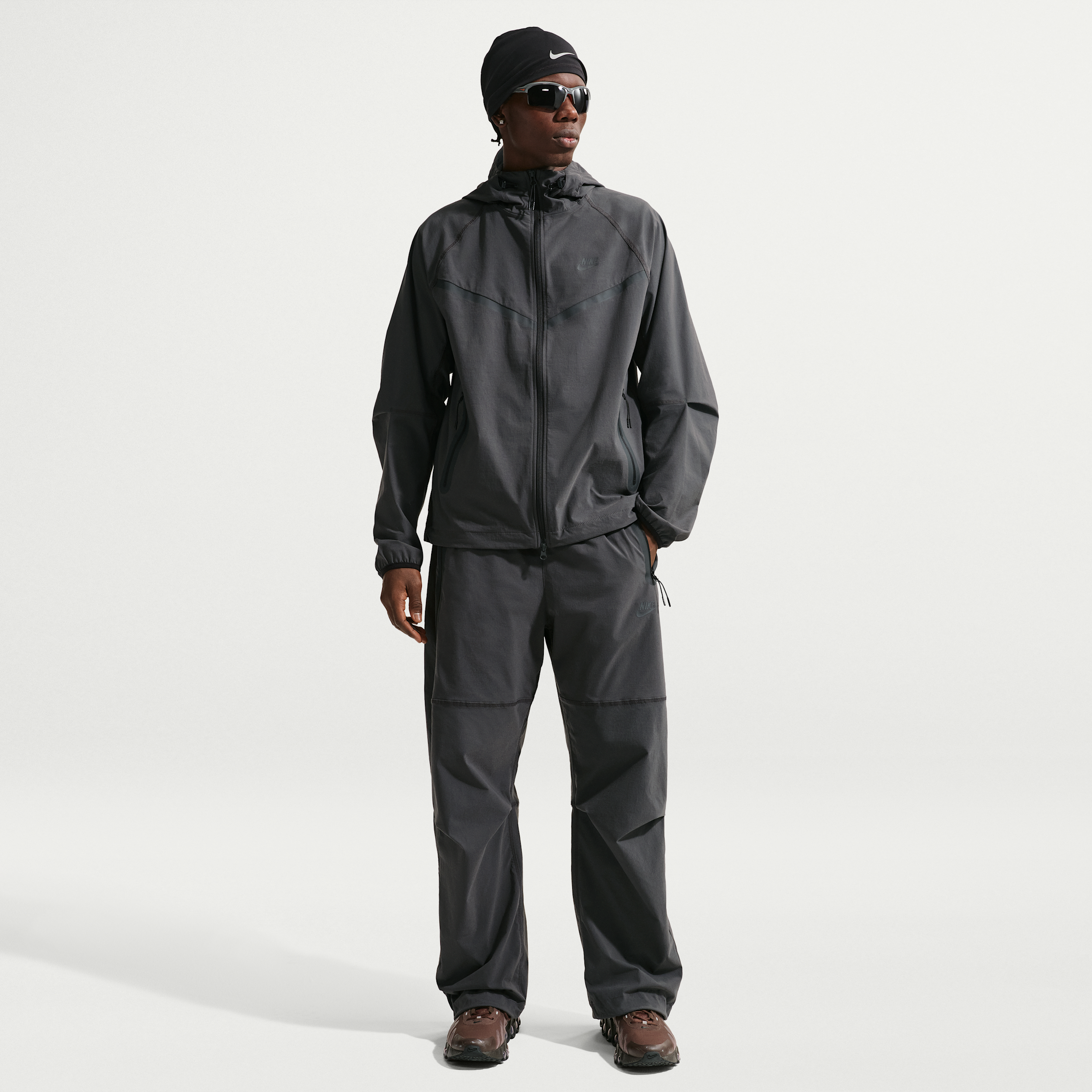 Nike Men's Tech Dri-FIT Woven Pants in Grey | IU6966-060