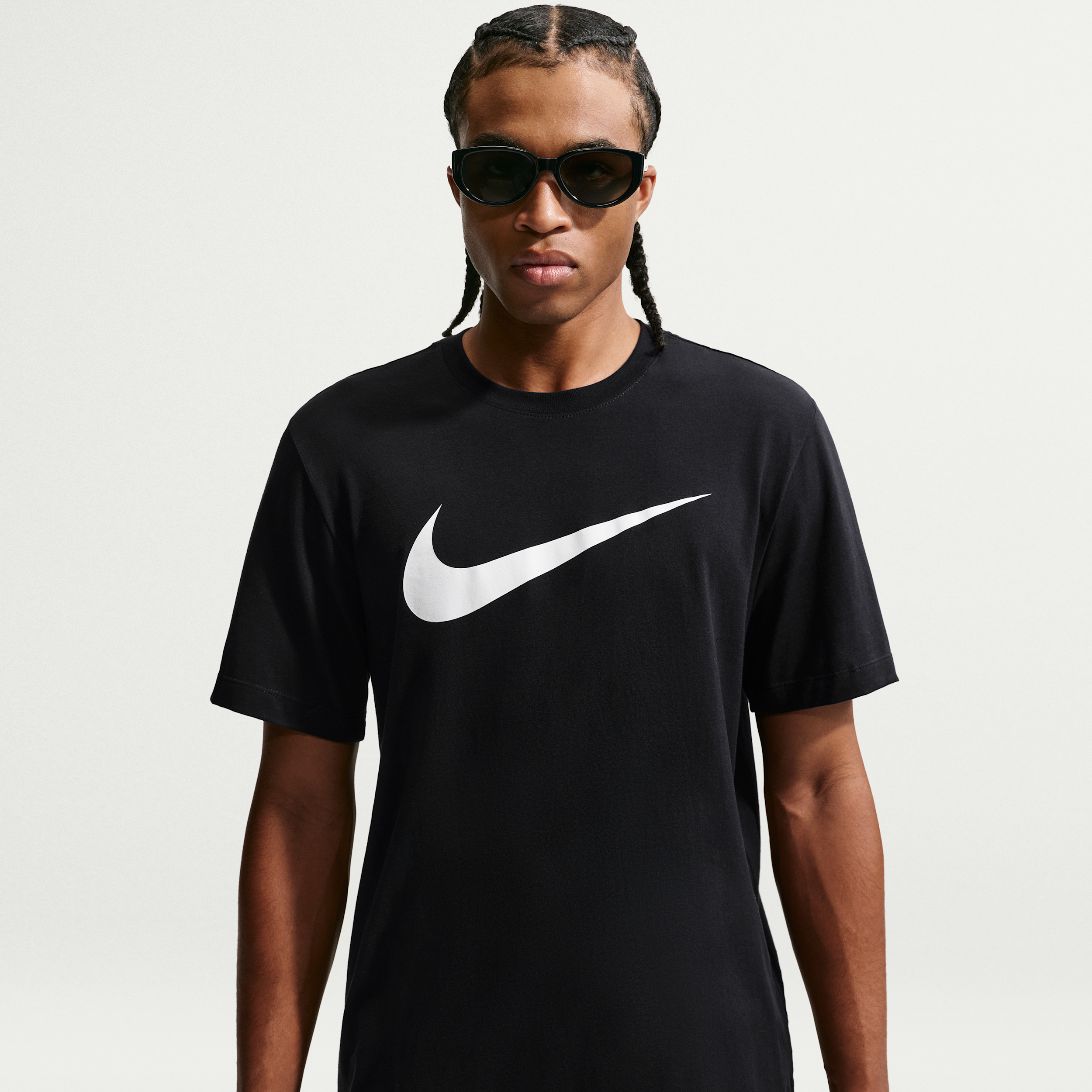 Nike Sportswear Men's Swoosh Short-Sleeve Crewneck T-Shirt - Black/White