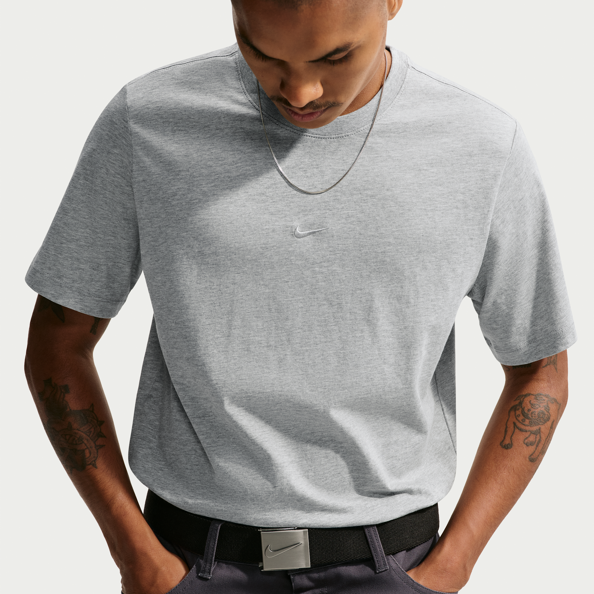 Men's Nike Sportswear Standard T-Shirt in Grey | IX2078-063