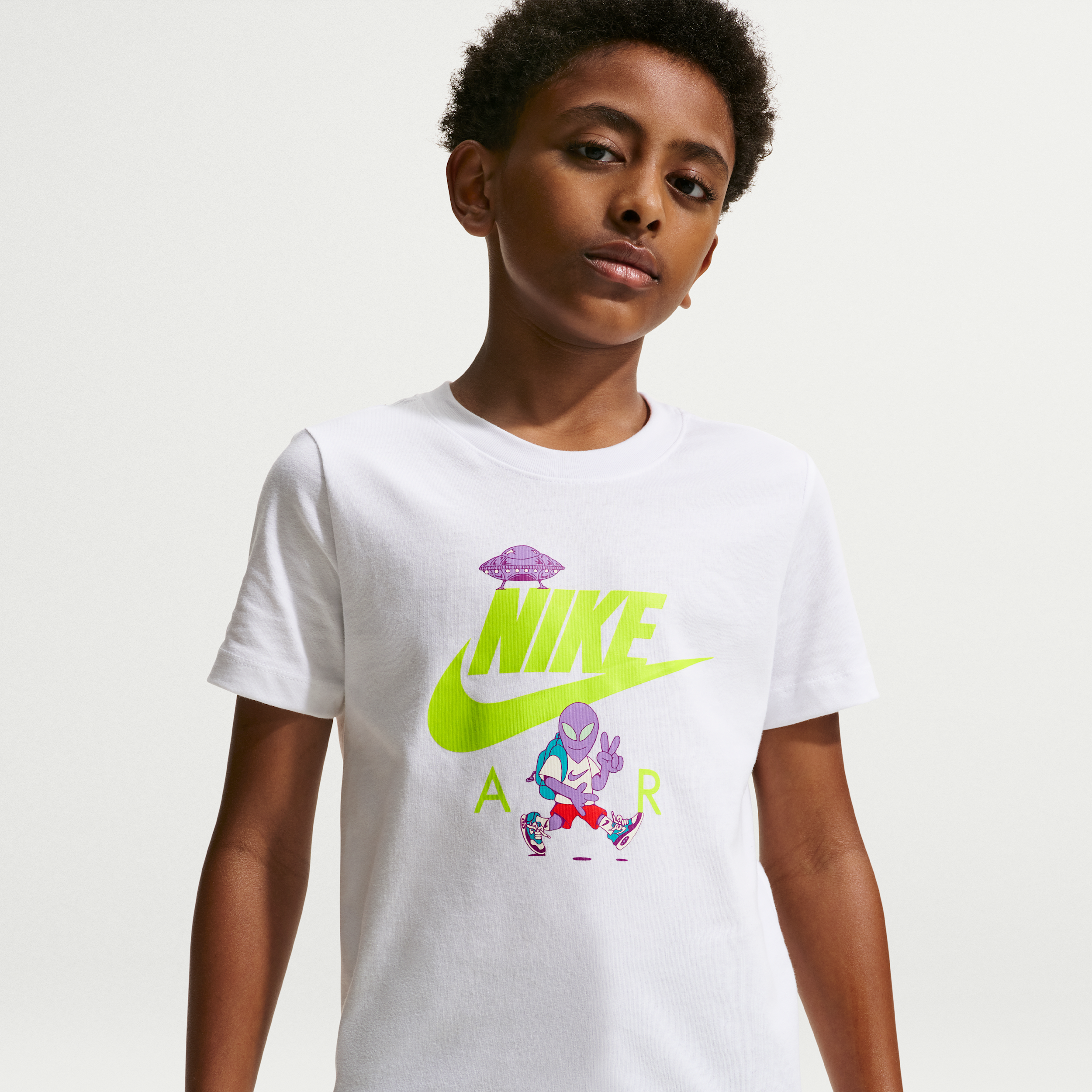 Nike Sportswear Big Kids' T-Shirt in White | IO1987-100