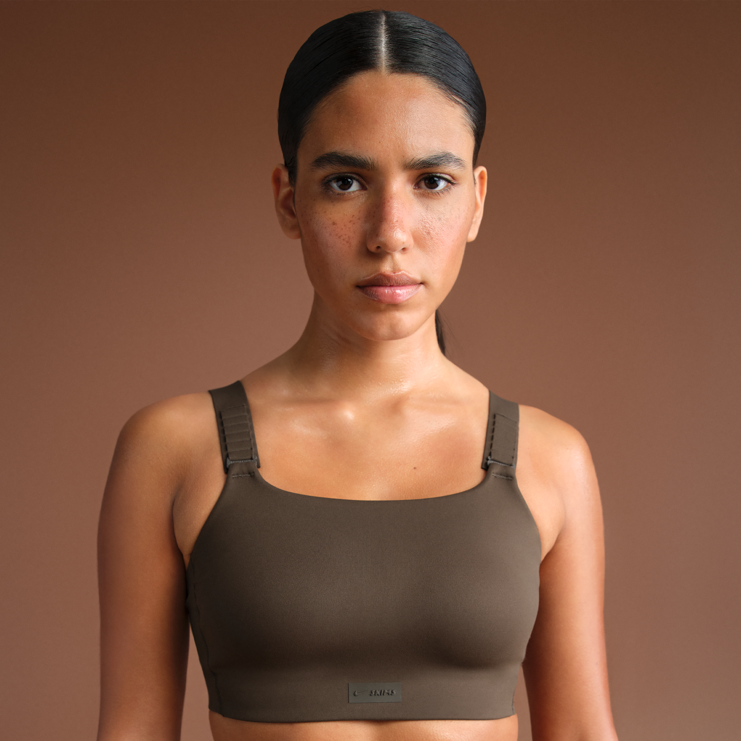 Nike Women's Skims Matte Wide-strap Bra In Brown