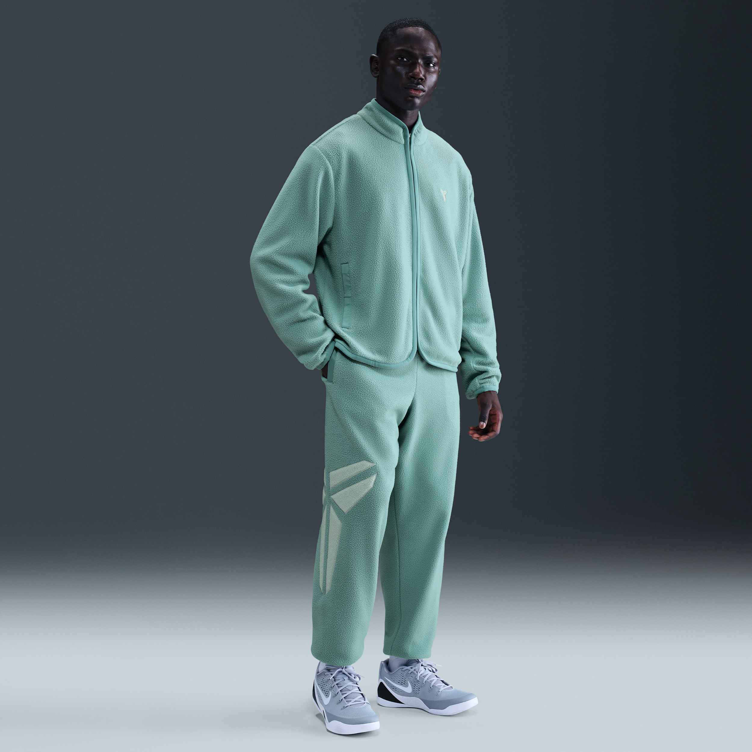 Nike Men's Kobe Winterized Pants in Green | IM4866-017