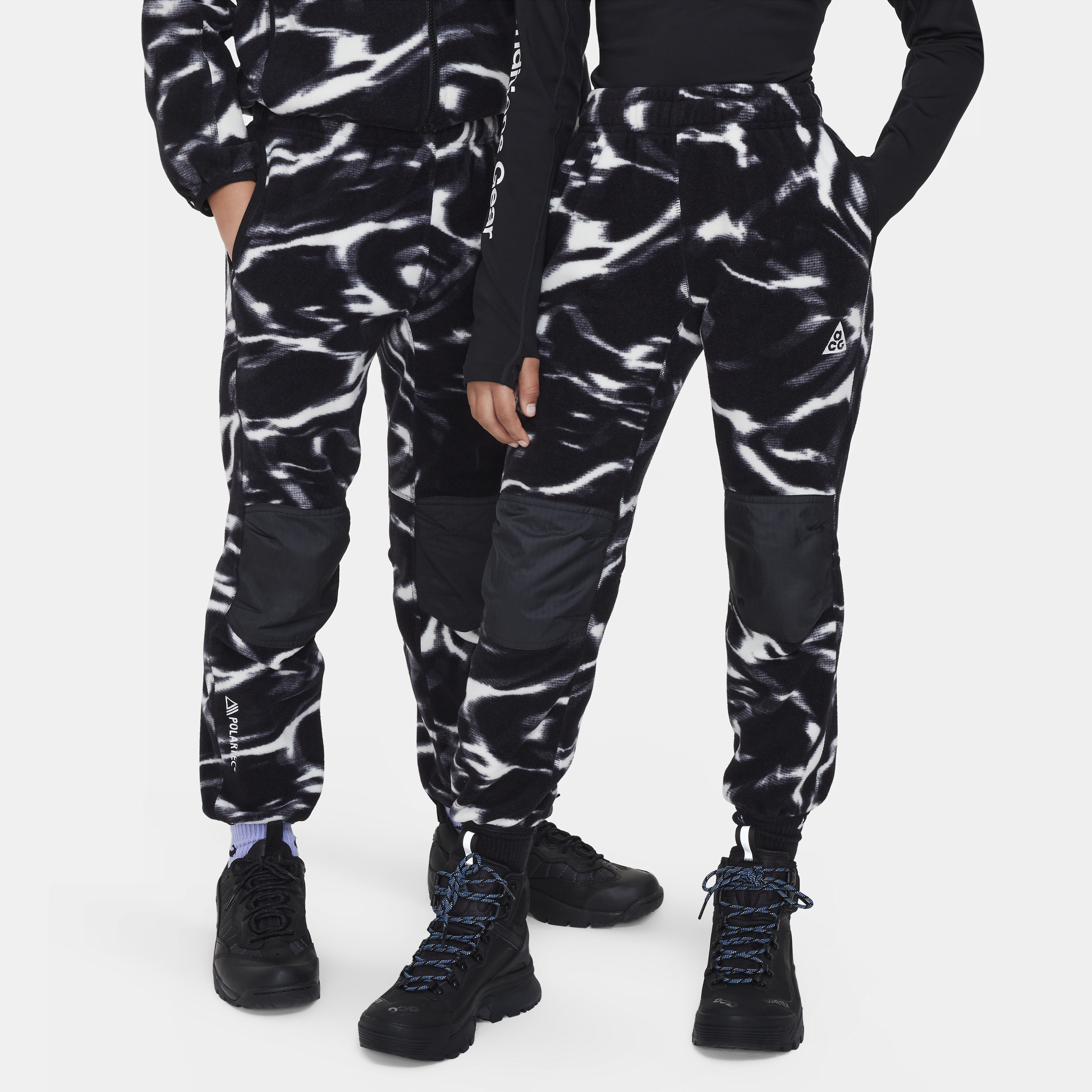 Nike Acg "wolf Tree" Big Kids' Pants In Black