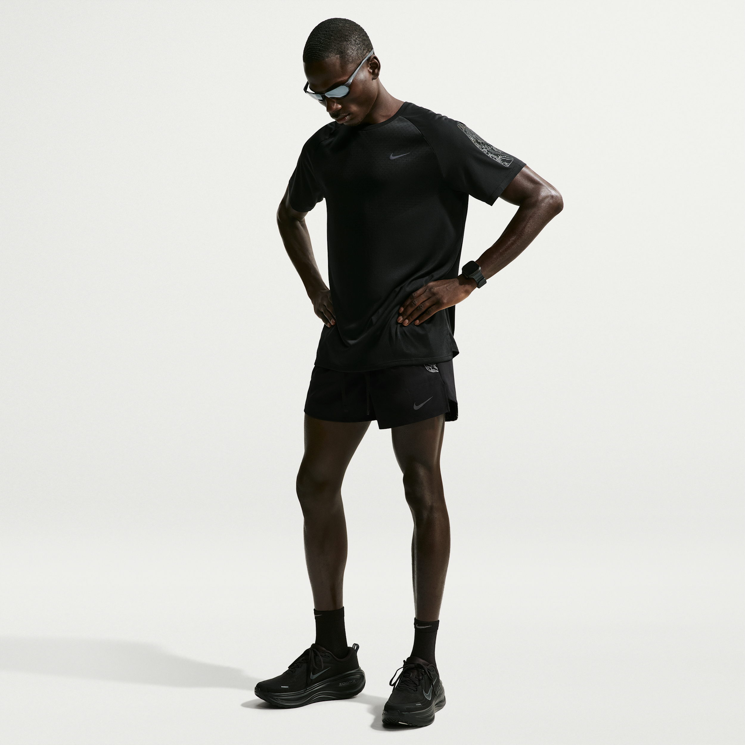 Nike Men's Stride Dri-FIT Winterized 5" Brief-Lined Running Shorts in Black | IX5940-010