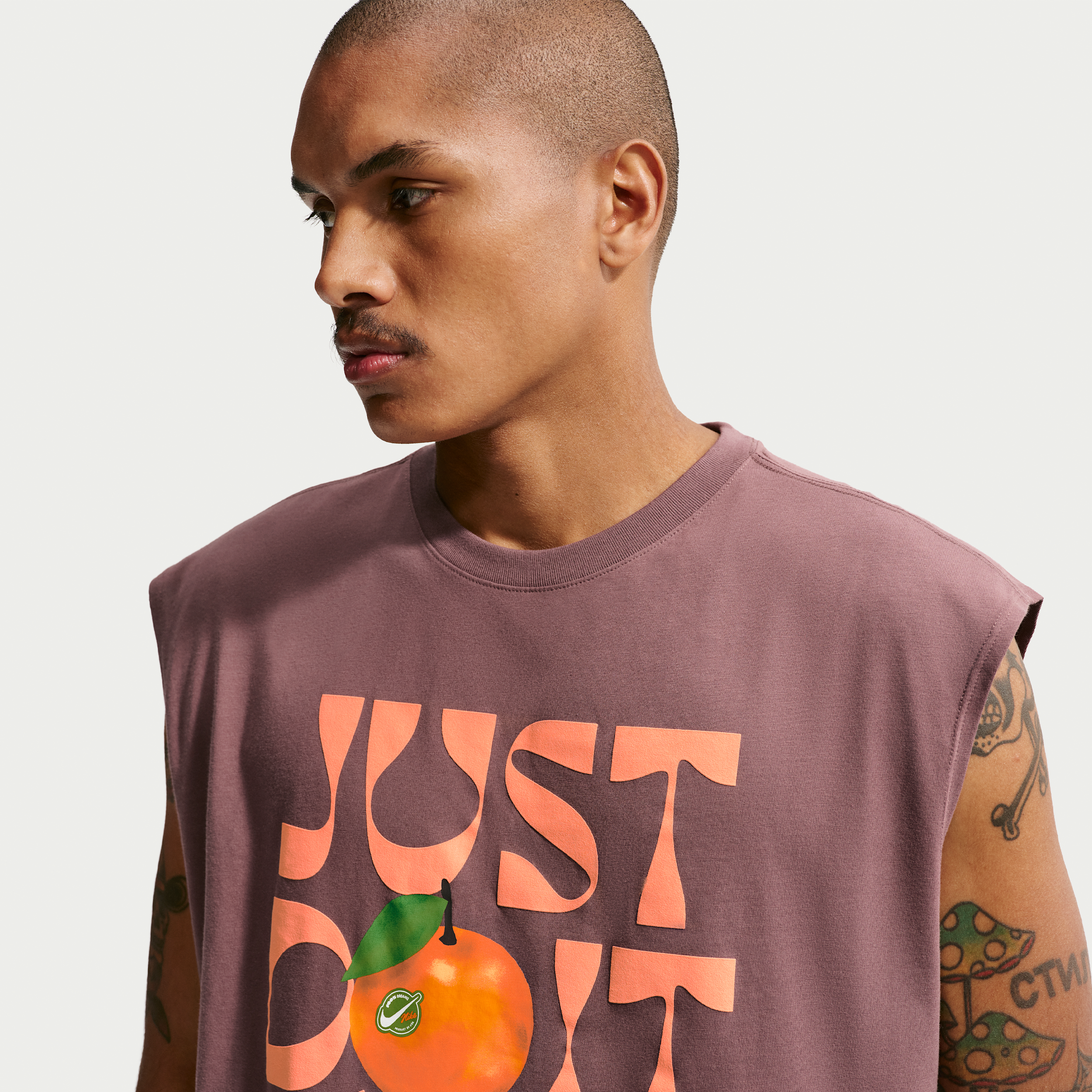 Men's Nike Sportswear Sleeveless T-Shirt in Purple | IR4968-502