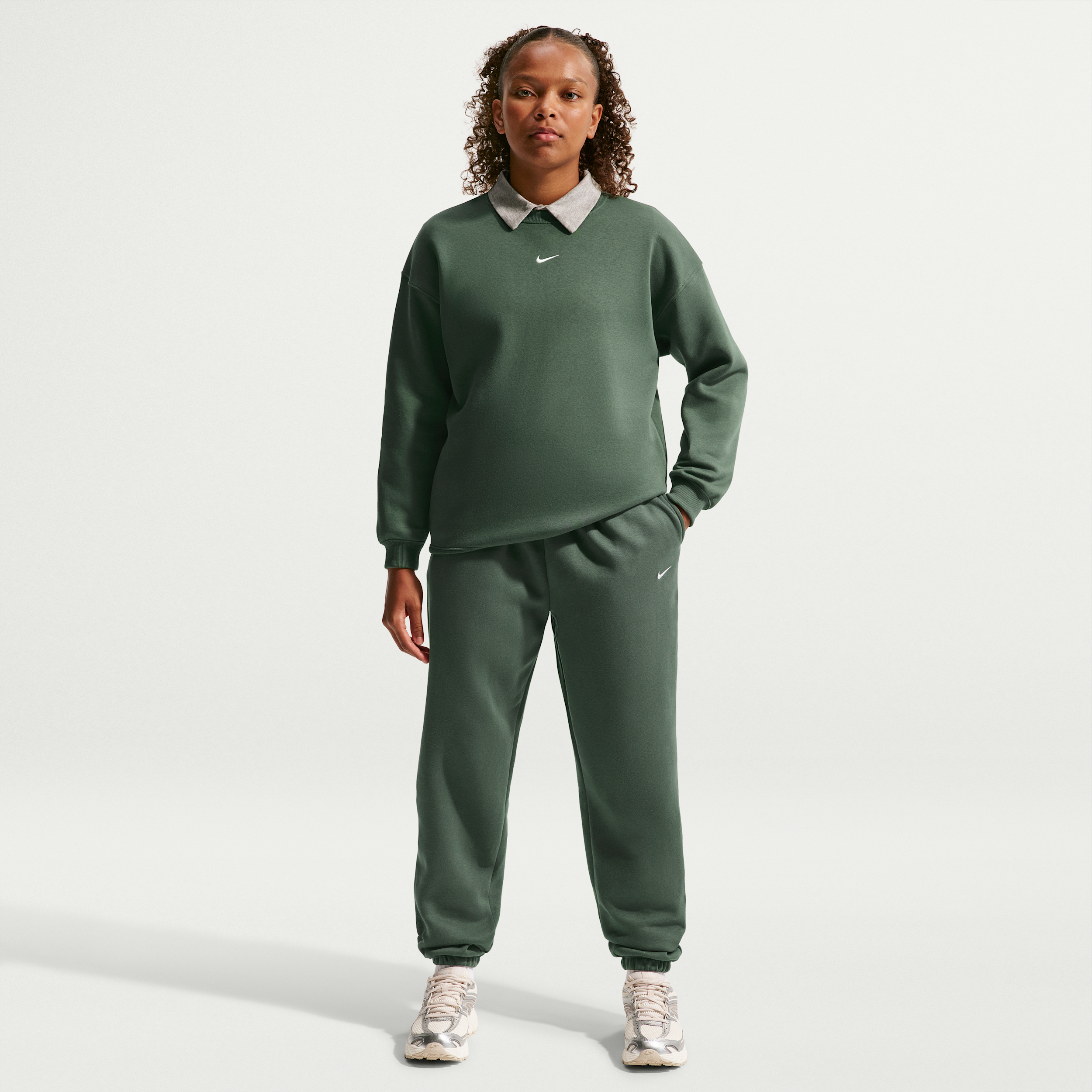 Women's Nike Sportswear Studio Fleece Girls' Loose Pants in Green | IM4905-303
