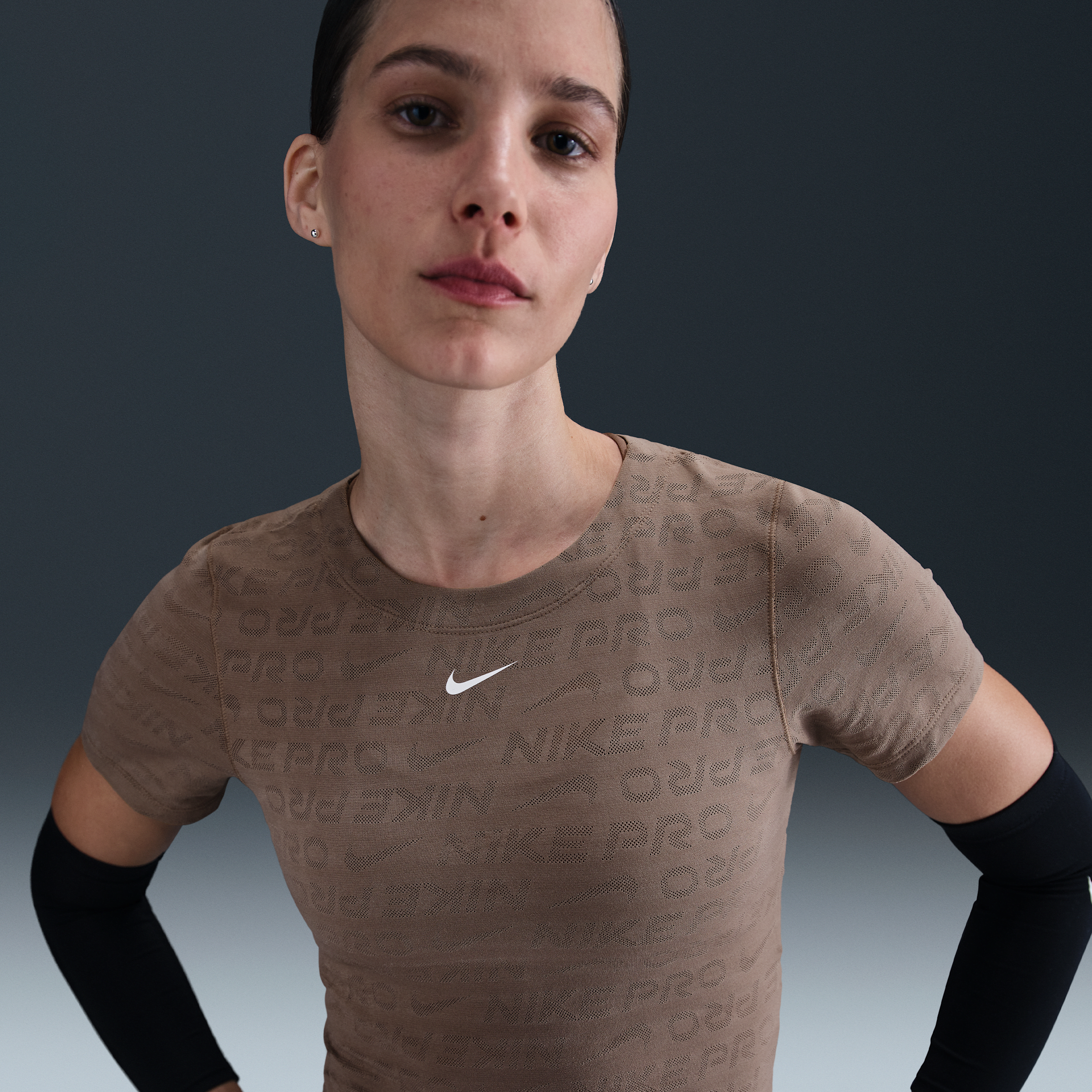 Nike Women's Pro Dri-fit Short-sleeve Cropped Jacquard Top In Brown