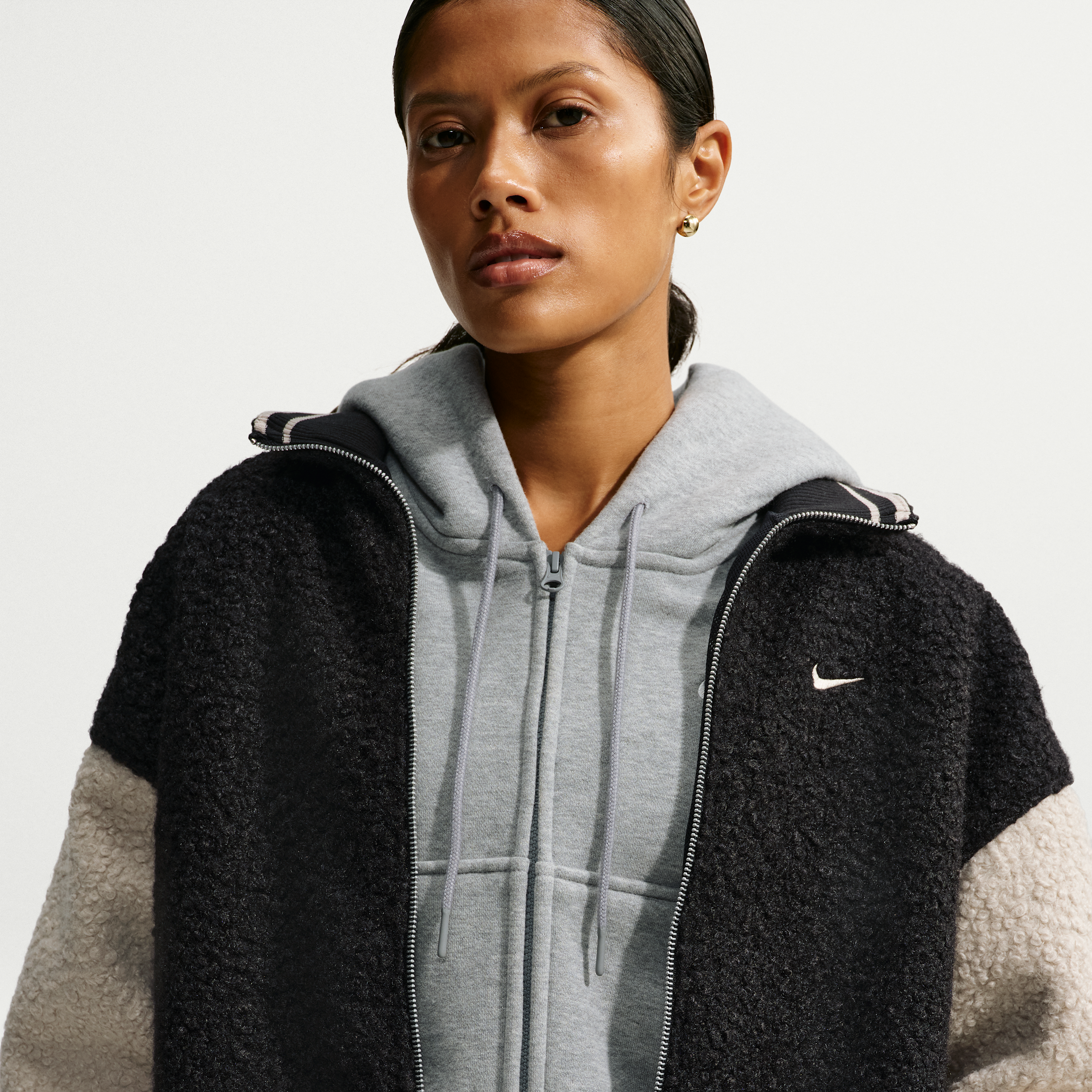 Women's Nike Sportswear Oversized High-Pile Fleece Jacket in Black | IM8450-010