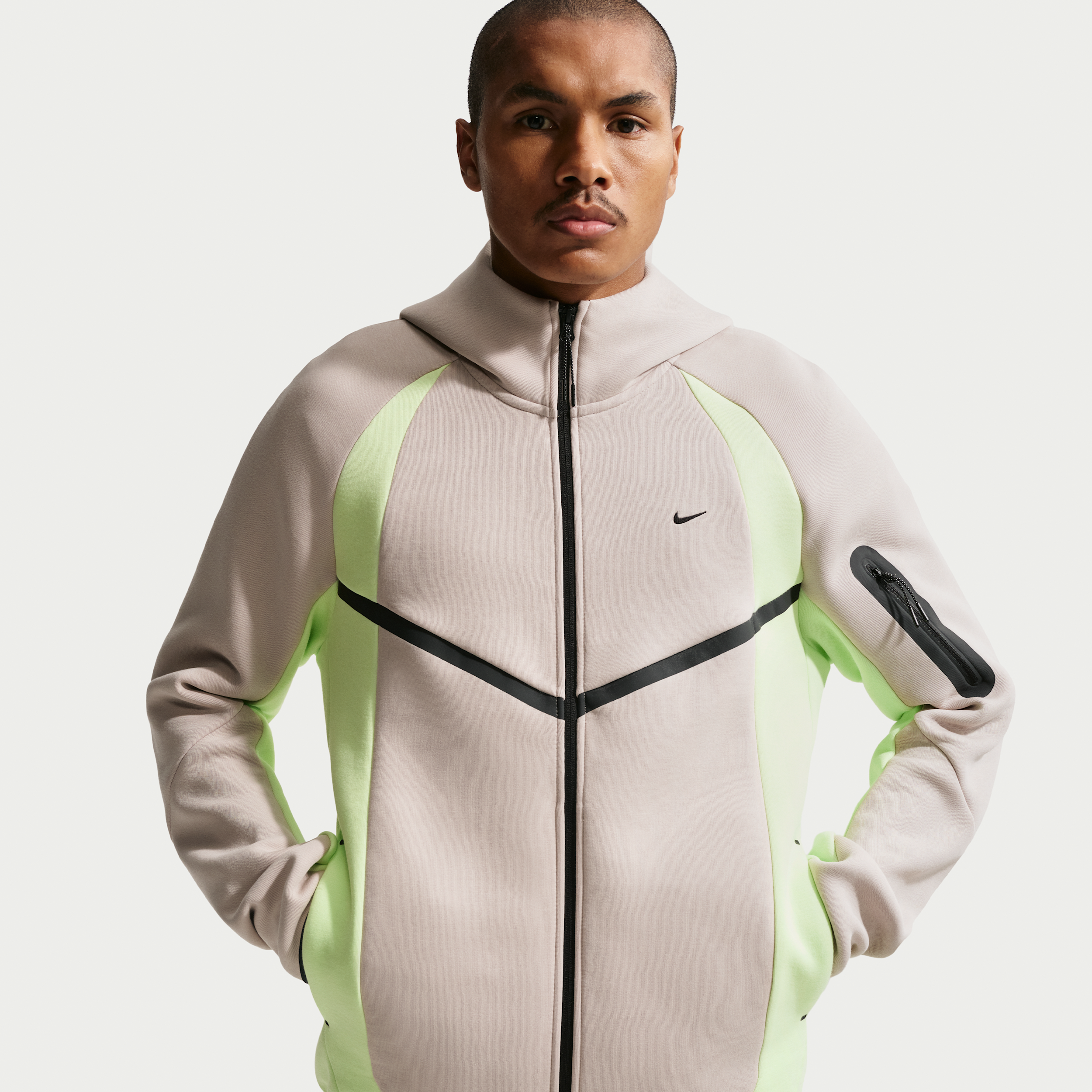 Nike Men's Tech Color-Block Full-Zip Fleece Windrunner Jacket in Brown | IF1325-236