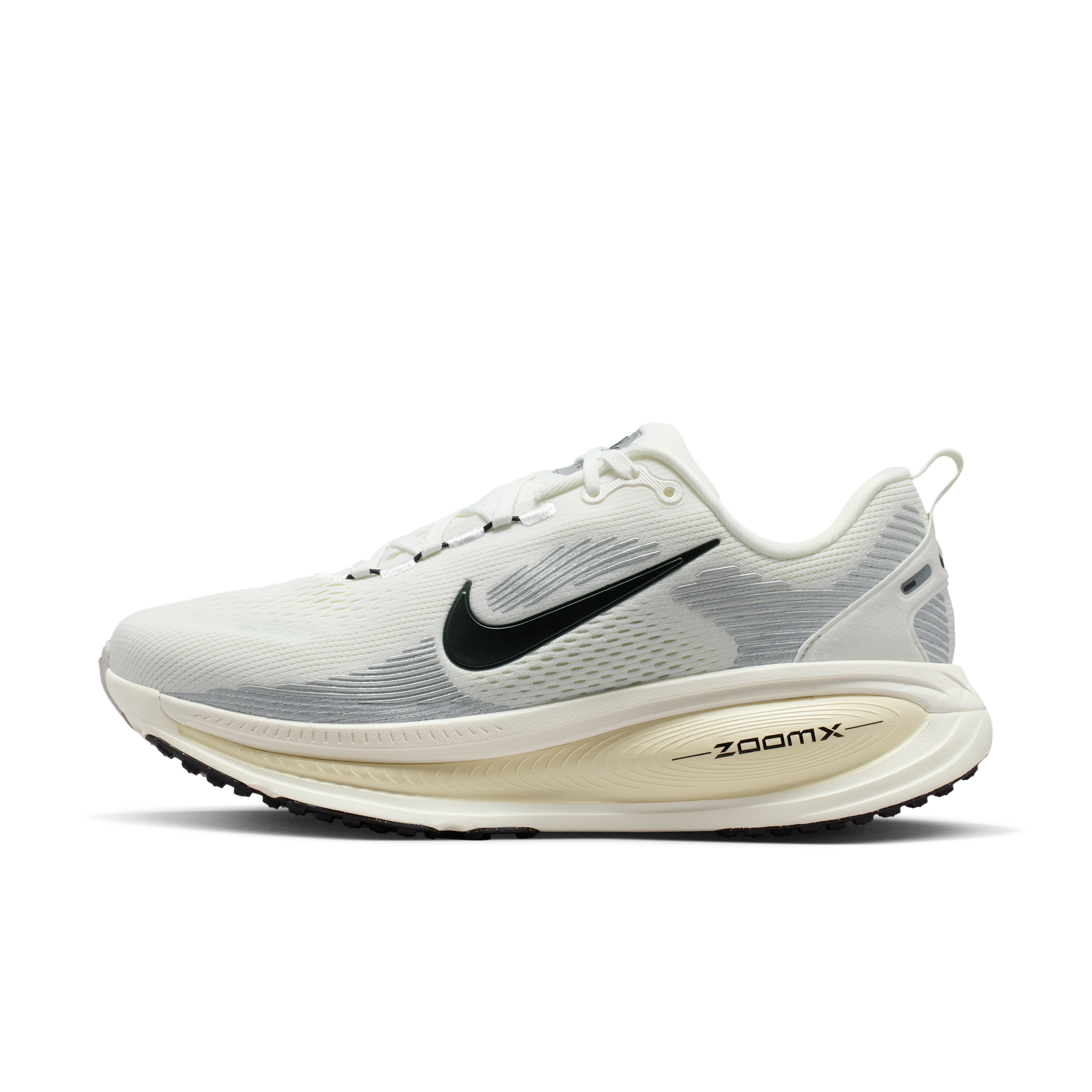 Nike Women's Vomero 18 Road Running Shoes (Wide) in White | IF0515-103
