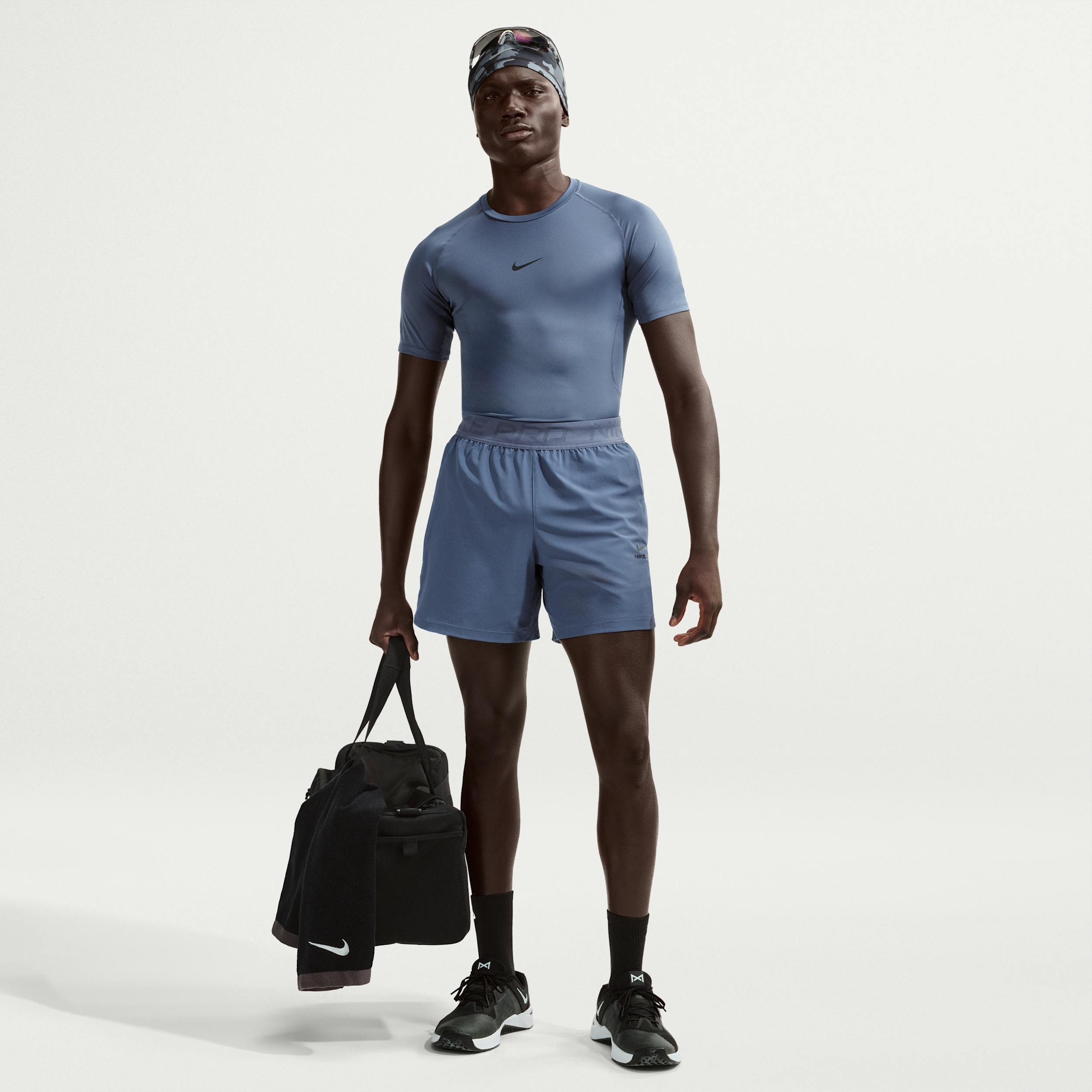 Men's Nike Pro Training Dri-FIT 6" Shorts in Blue | HV0411-491