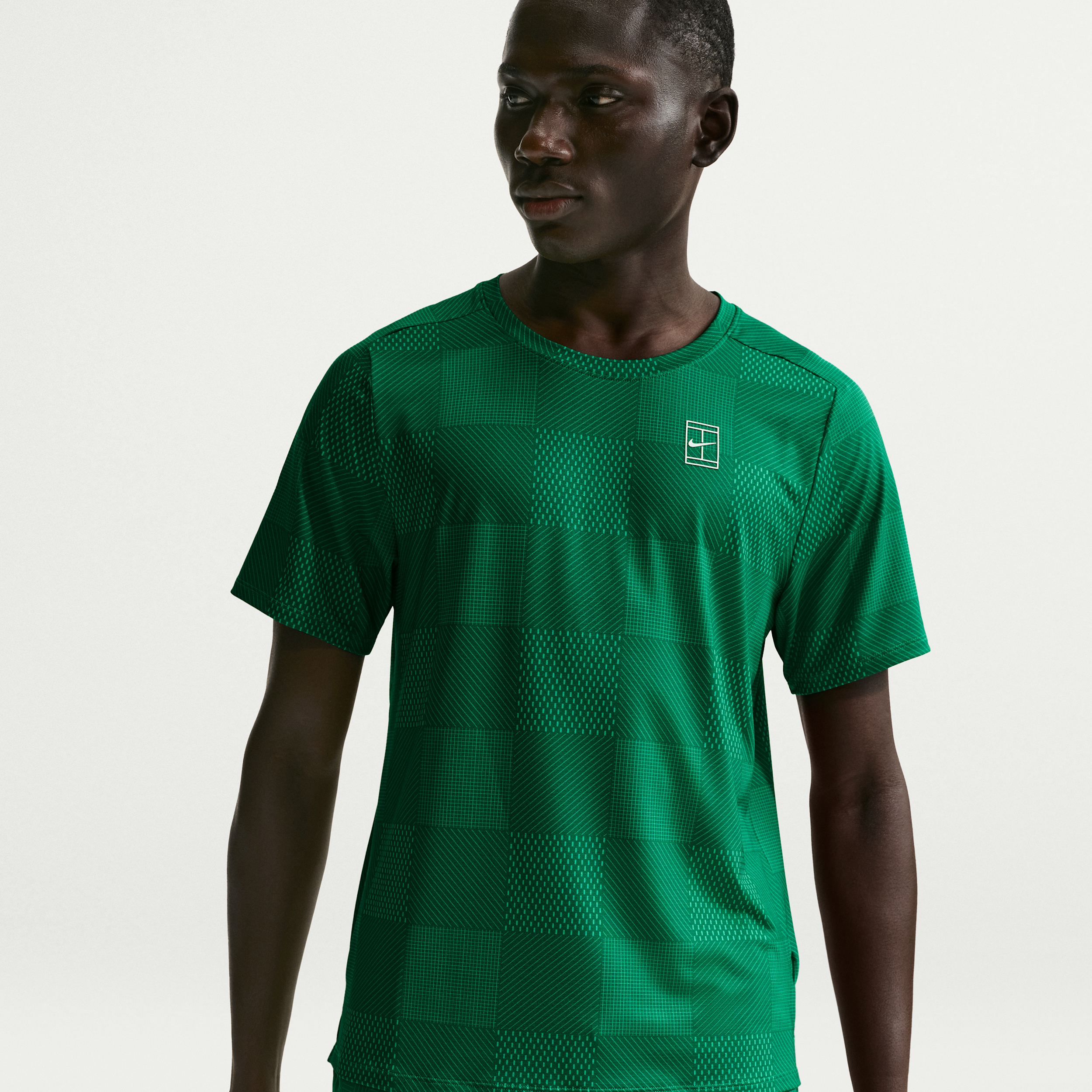Nike Men's Court Advantage Dri-FIT Tennis Top in Green | IB1064-365