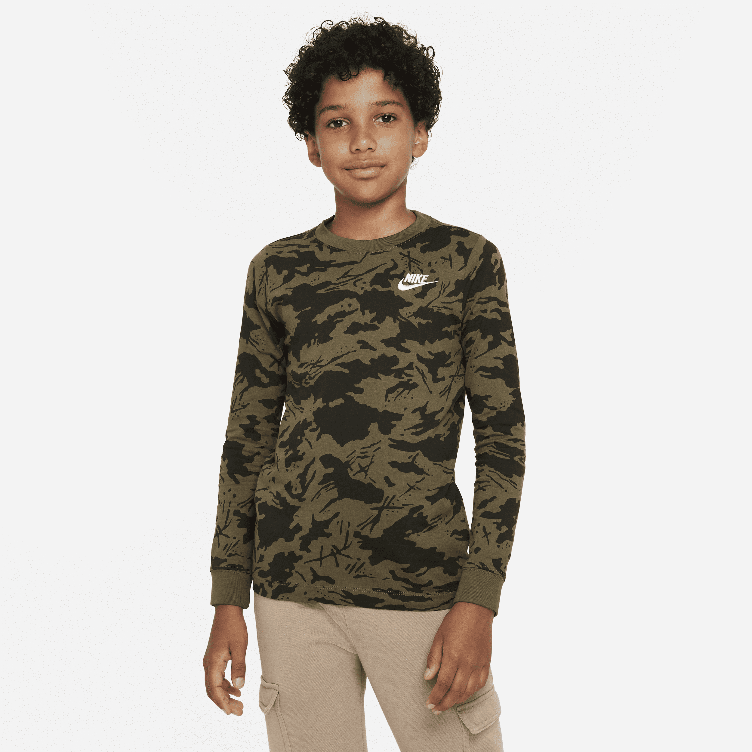 Nike Sportswear Big Kids' (boys') Long-sleeve T-shirt In Green