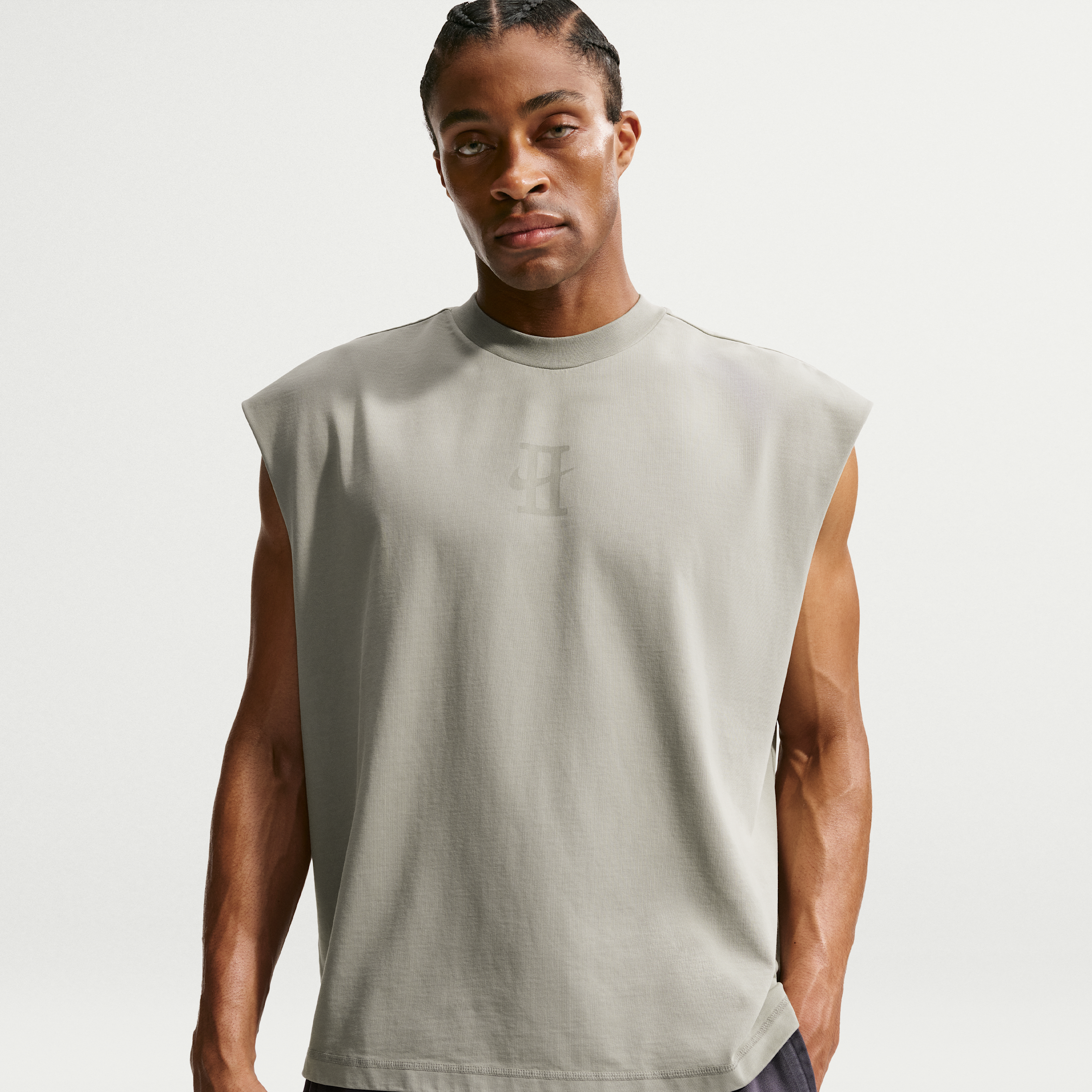 Nike Men's Book Standard Issue Sleeveless Game Top in Grey | IF1568-053