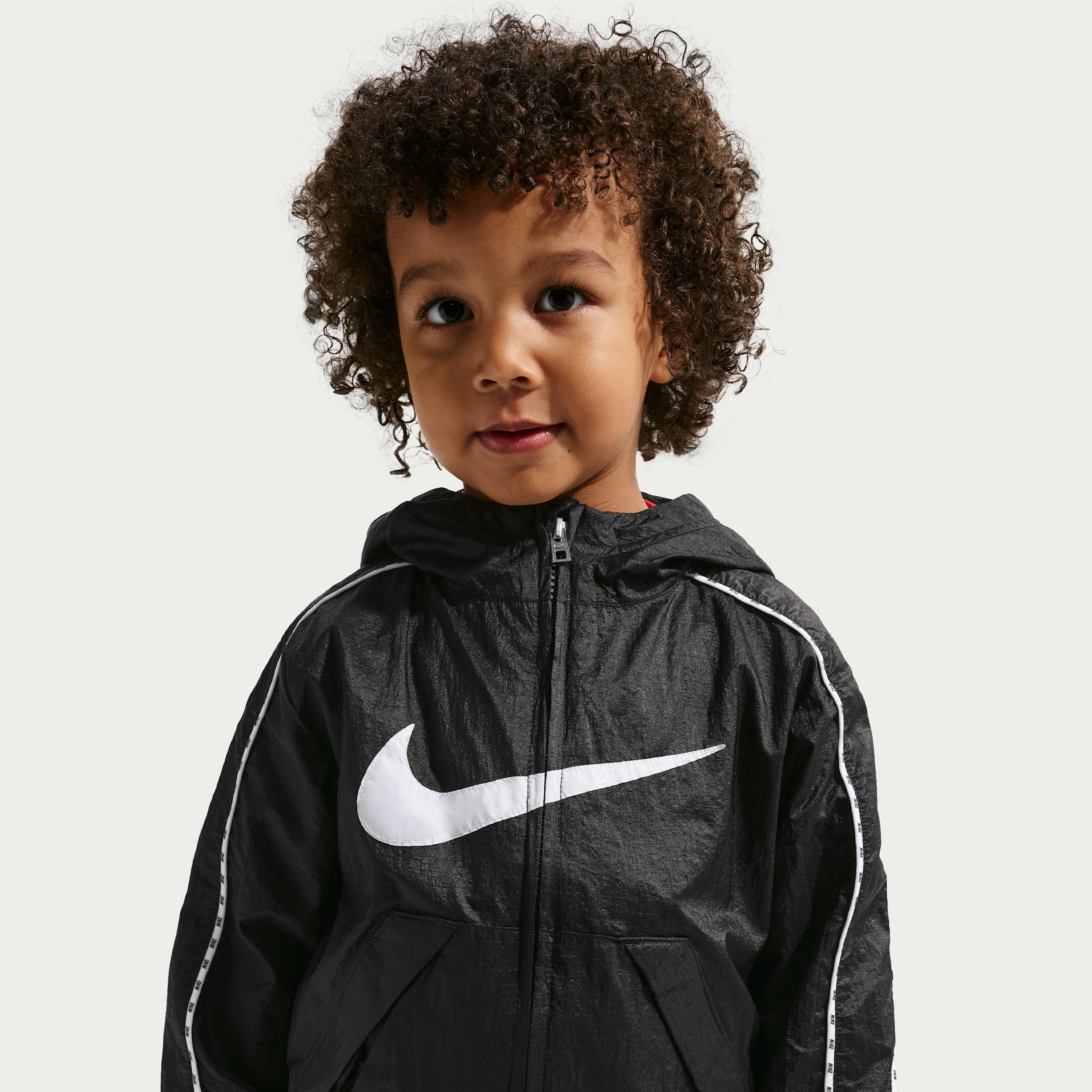 Nike Toddler Lightweight Translucent Ripstop Jacket in Black 76N559-023 73$